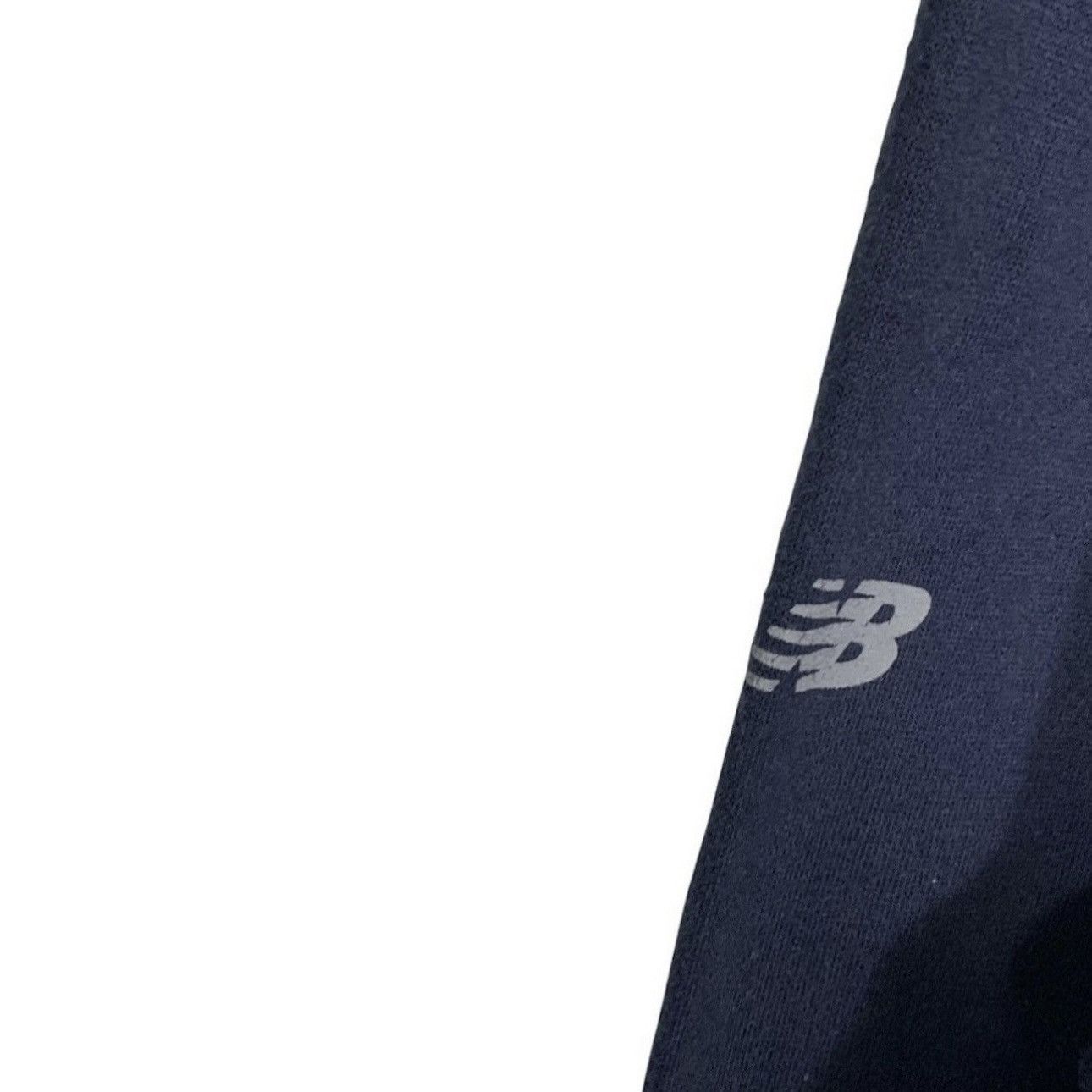 New Balance new balance sweatshirt big logo nice design Size US L / EU 52-54 / 3 - 3 Thumbnail