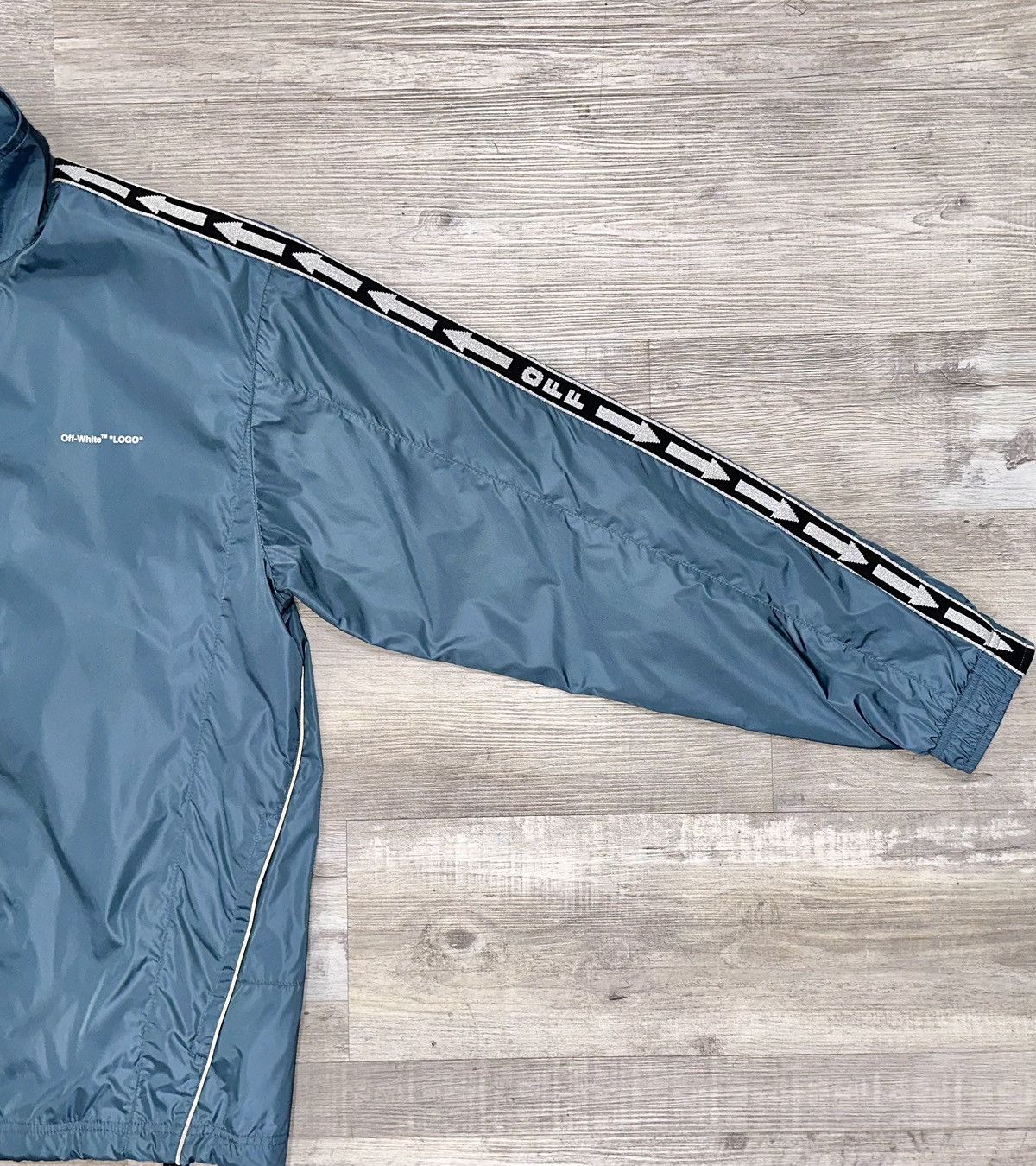 Other OFF_WHITE SLATE BLUE HOODED WINDBREAKER NWT LARGE Size US L / EU 52-54 / 3 - 2 Thumbnail