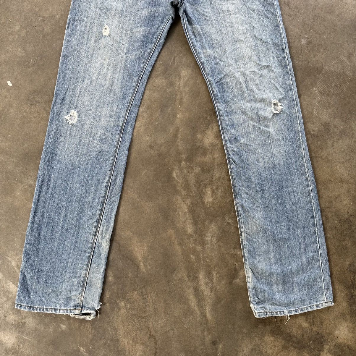 Calvin Klein Vintage Calvin Klein Faded Distressed Denim Jean Pant W32 Size US 32 / EU 48 - 2 Thumbnail
