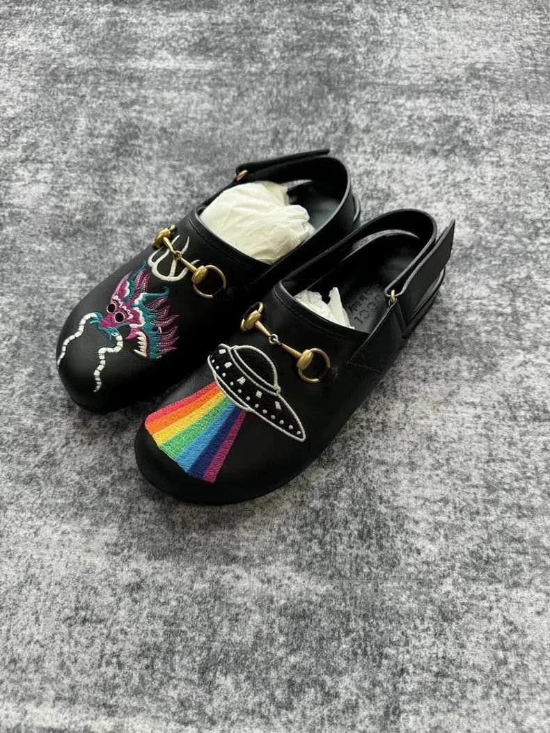 Gucci Gucci Black Embroidered Horsebit Sandals. Size US 8 / EU 41 - 2 Thumbnail