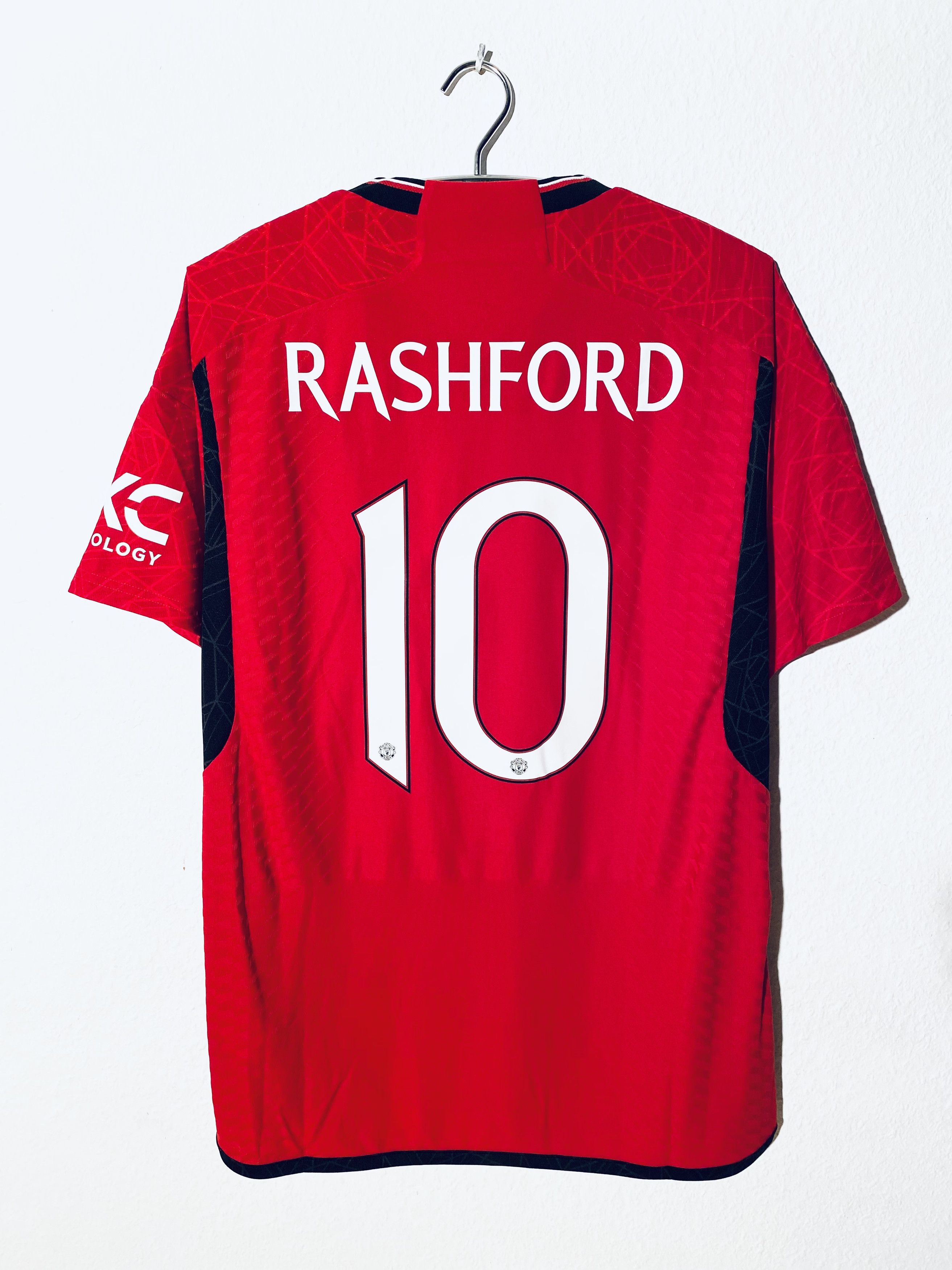 Adidas Authentic BNWT Manchester United Home Jersey 2023 - 2024 Size US L / EU 52-54 / 3 - 1 Thumbnail