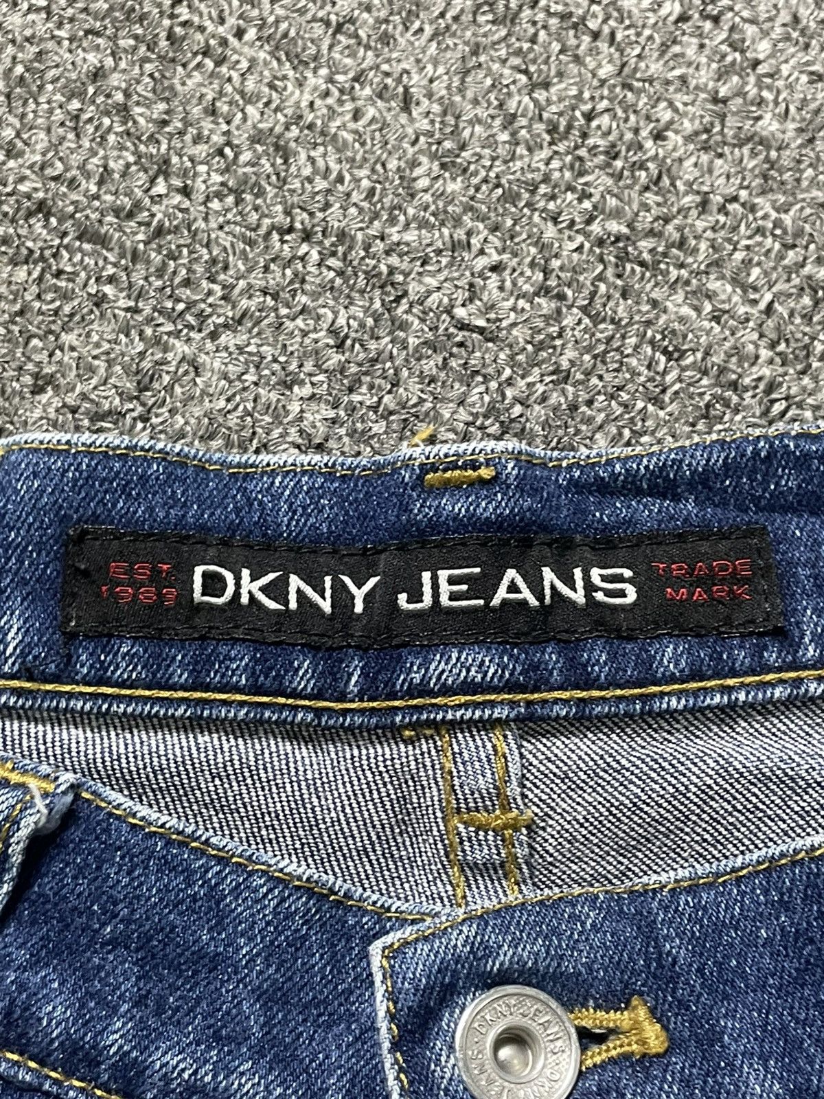 DKNY × Vintage DKNY BOOTCUT FLARED JEANS (103) Size US 31 - 6 Thumbnail