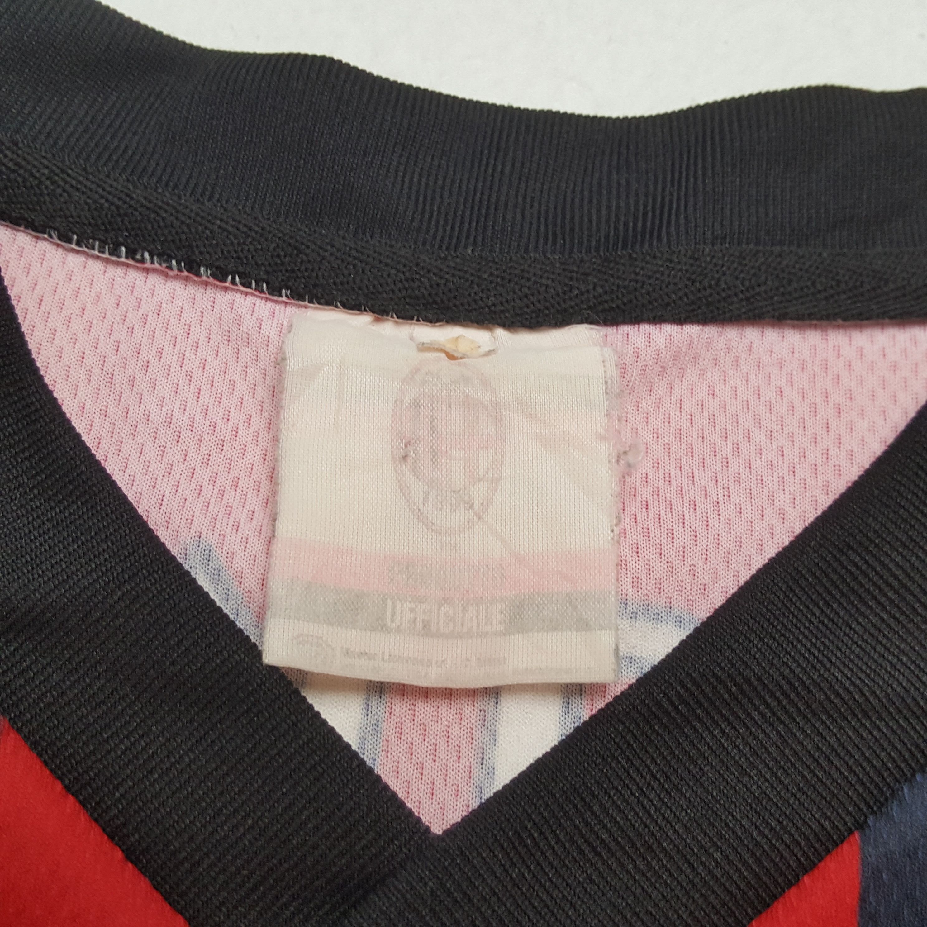 Vintage AC MILAN Jersey Italy Football Soccer Club dp1 Size US L / EU 52-54 / 3 - 7 Thumbnail