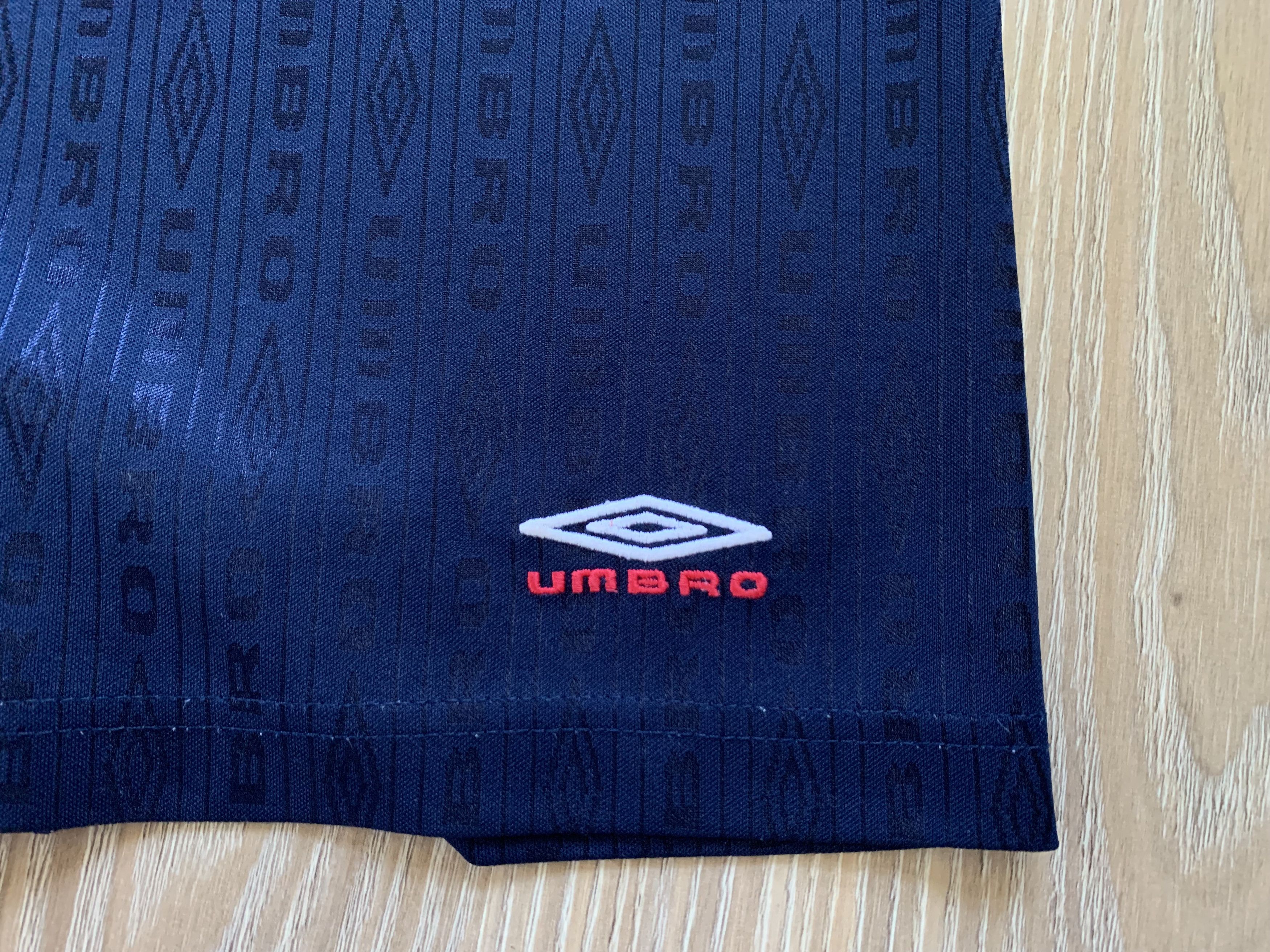 Umbro × Vintage Vintage Umbro Monograme Football Soccer Shorts Size US 30 / EU 46 - 5 Thumbnail
