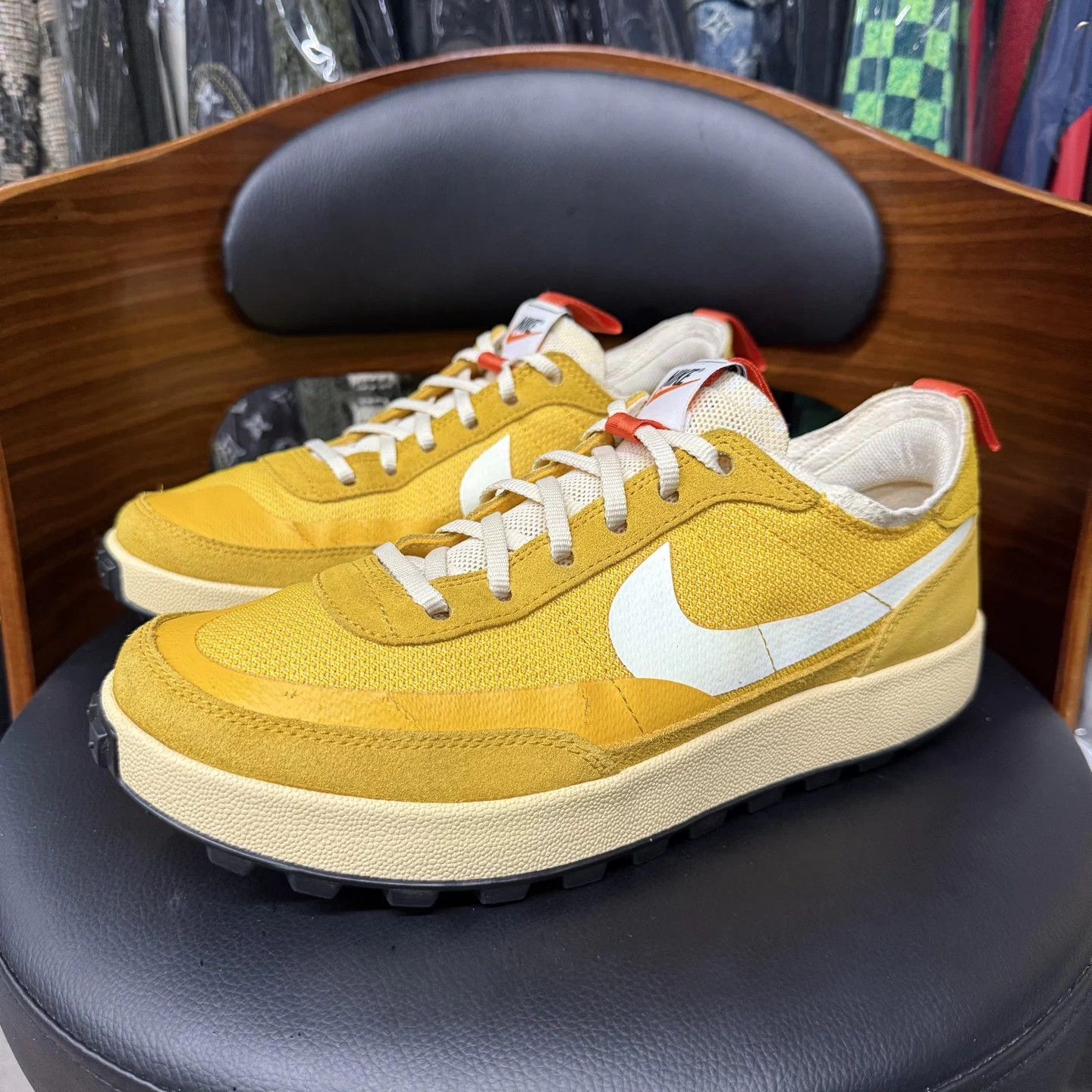Nike Nike collab Mars 4.0 white/yellow 44 mint Size US 11 / EU 44 - 1 Thumbnail