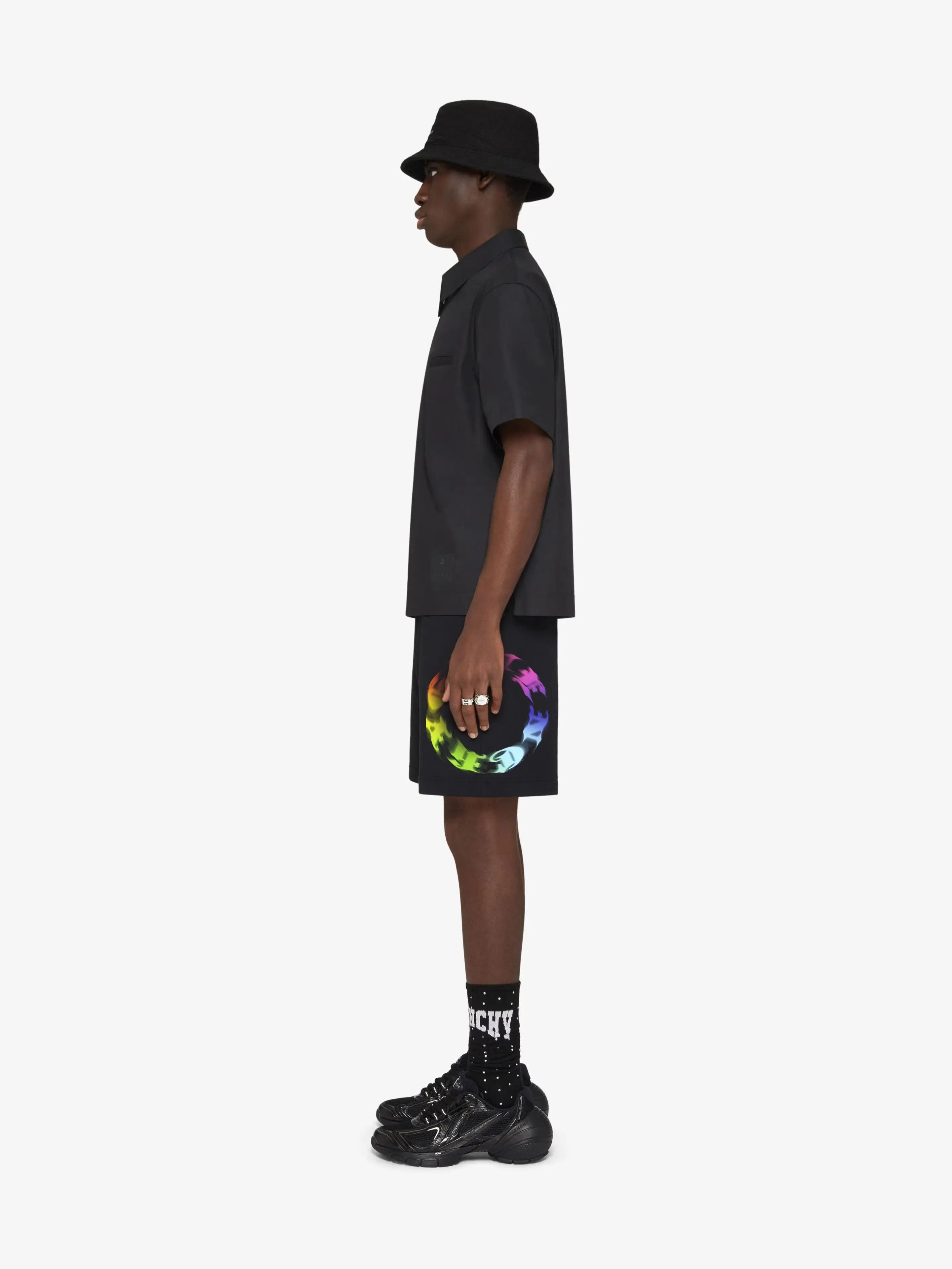 Givenchy o1gr1nt0125 Board Short in Black Size US 32 / EU 48 - 4 Thumbnail
