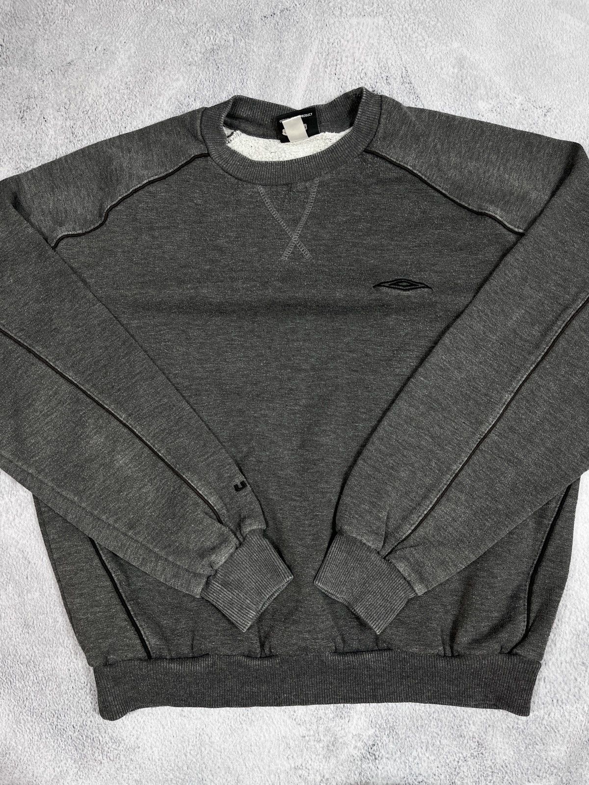 Umbro VintageY2K Umbro logo faded sweatshirt size M Size US M / EU 48-50 / 2 - 4 Thumbnail