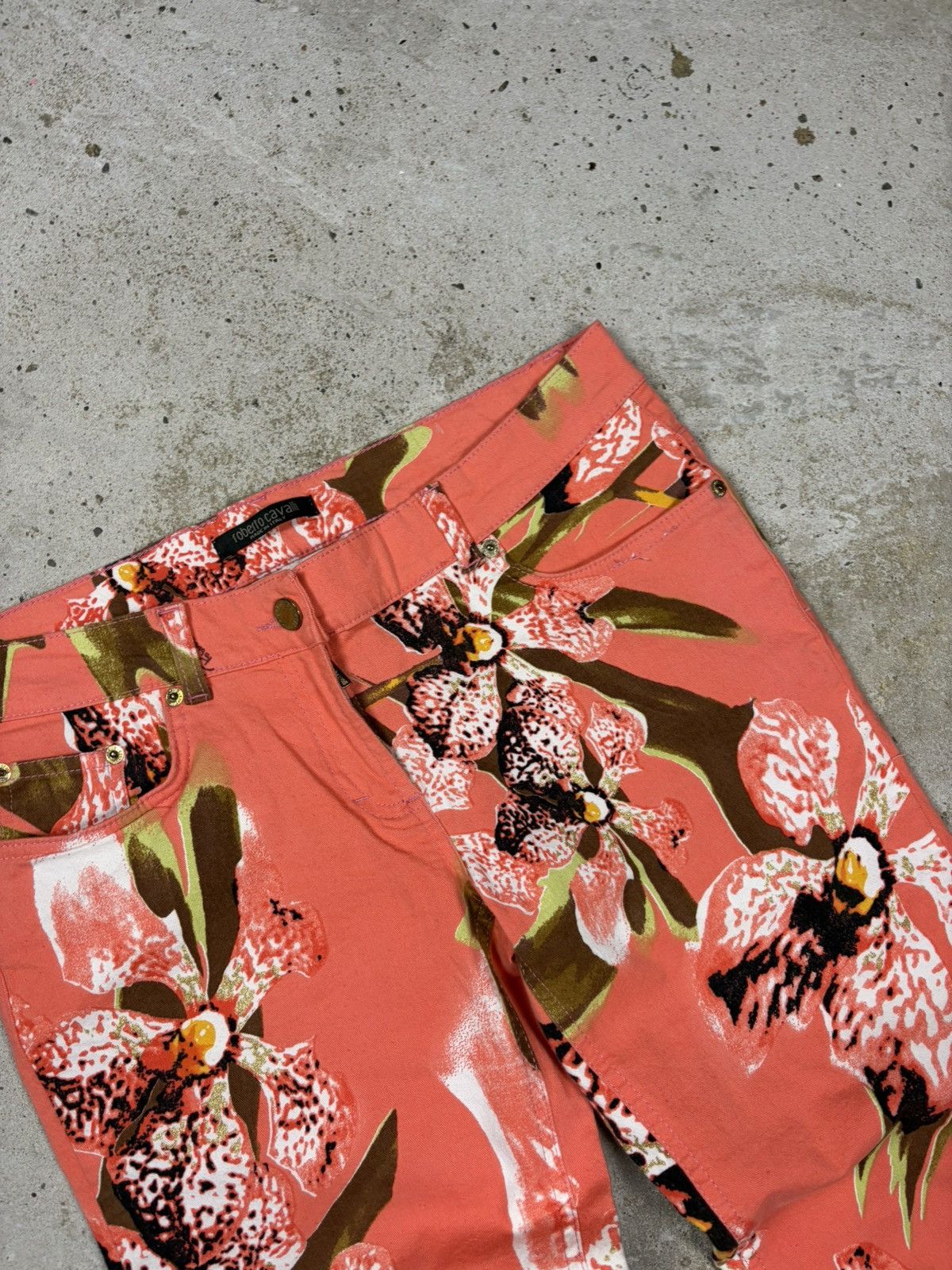Roberto Cavalli Vintage 2000s Roberto Cavalli Floral Print Cropped Pants Size 31" - 8 Thumbnail
