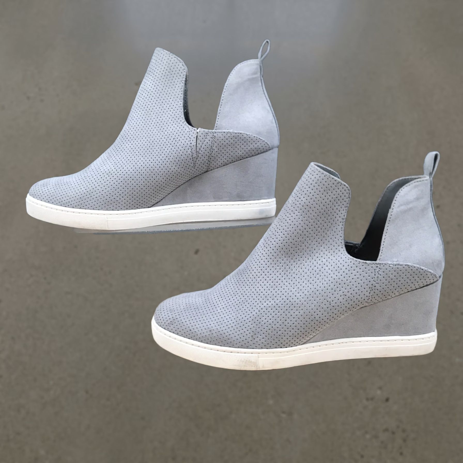 Vintage A New Day Boots Womens 9 Caralie Casual Slip On Wedge Ankle Bootie Gray Fabric Shoes Womens Caralie Wedge Bootie Gray Fabric Size US 9 / IT 39 - 1 Thumbnail