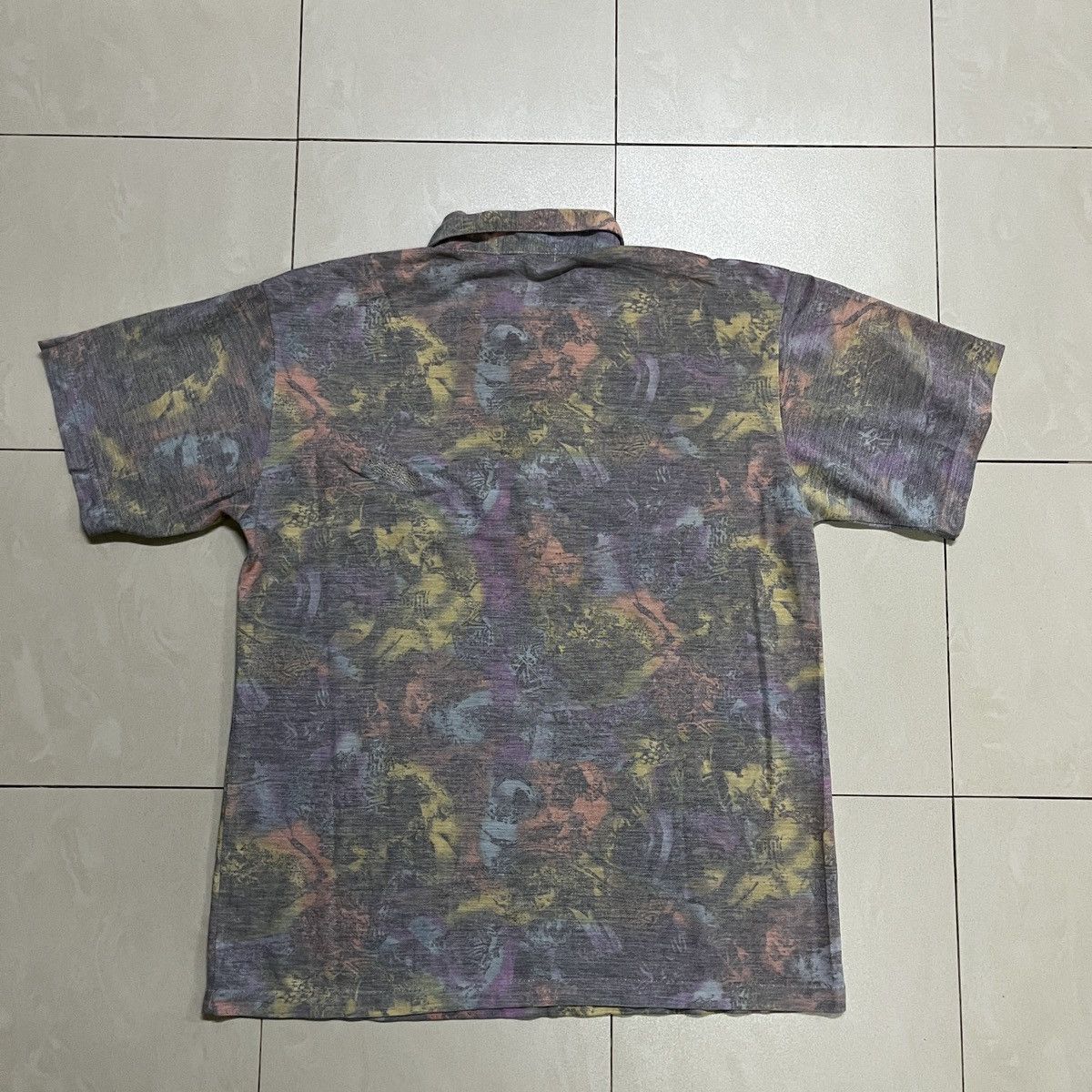 Japanese Brand × Vintage Vintage Vigoria Uomo Abstract Polo Shirt Size US M / EU 48-50 / 2 - 9 Thumbnail