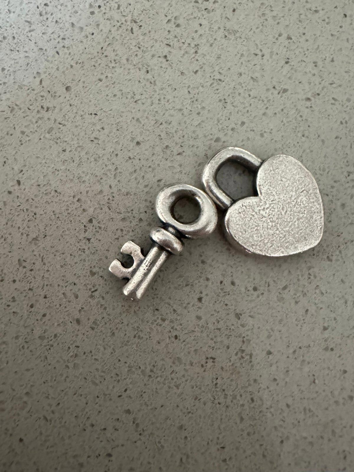 Designer James Avery Sterling Silver 925 “My Heart is Yours” Charm Size ONE SIZE - 3 Thumbnail