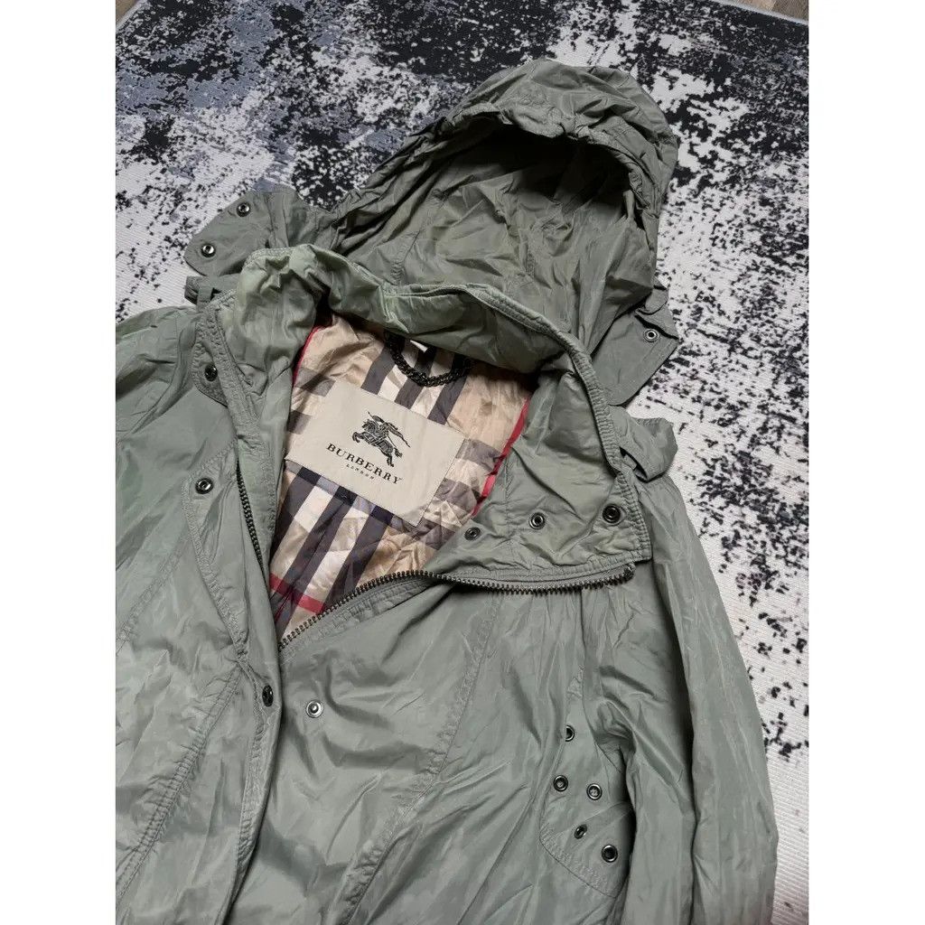 Burberry Burberry Full pattern Rain Coat Size UK 14 Size L / US 10 / IT 46 - 3 Thumbnail