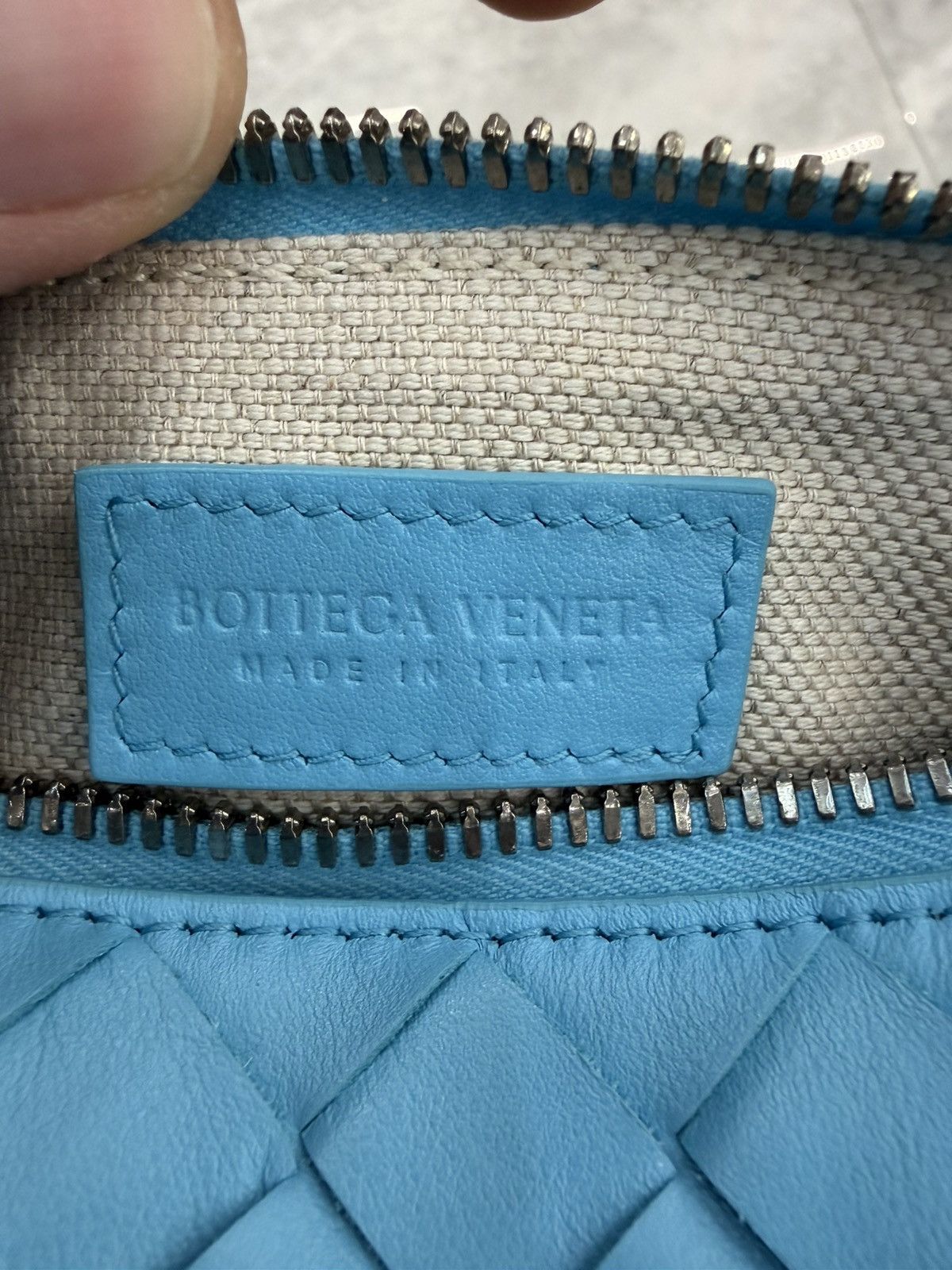 Bottega Veneta Bottega Veneta Mini Barrel Leather Crossbody Bag Baby Blue Size ONE SIZE - 12 Thumbnail