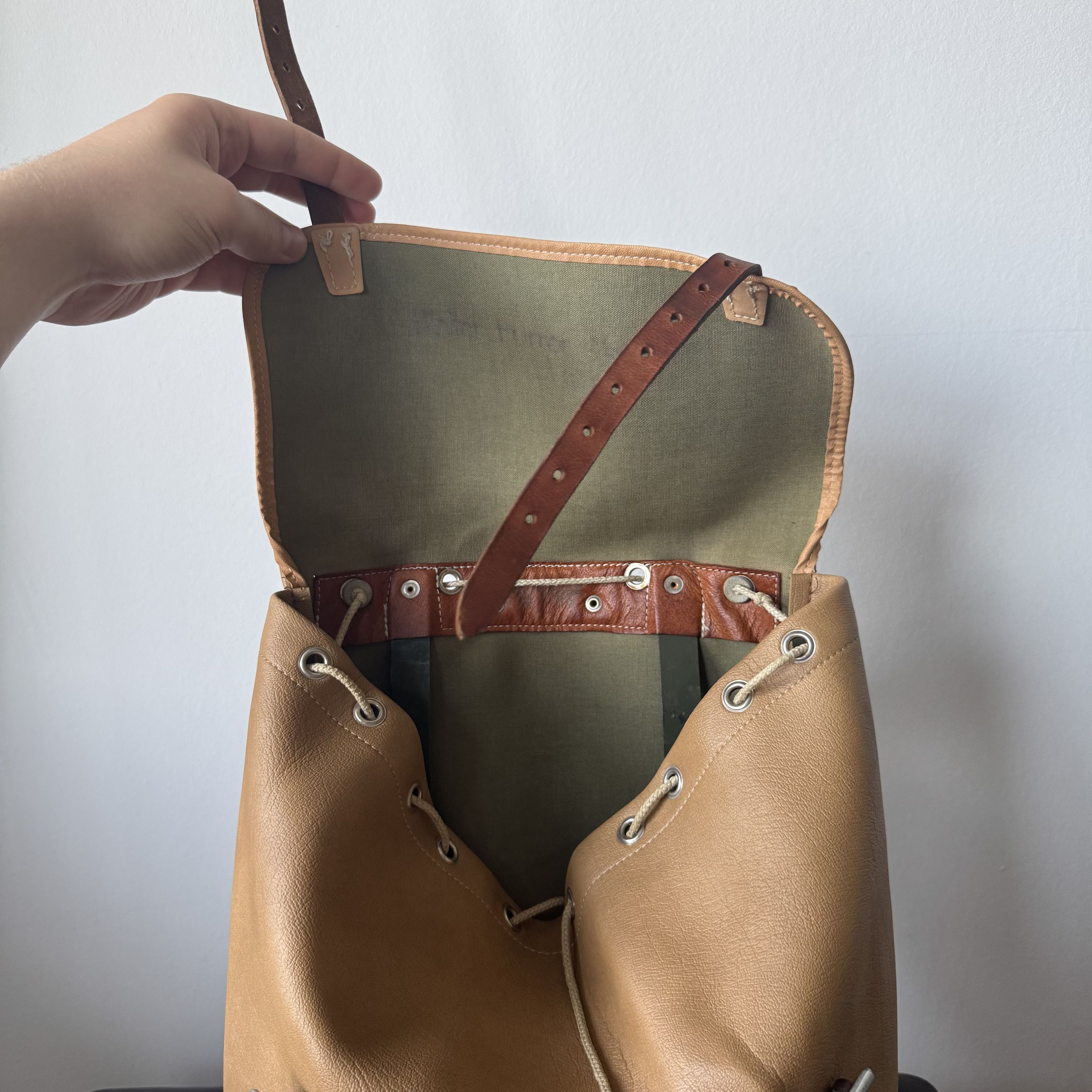 Japanese Brand × Vintage Vintage Army Military Hiking Riri 30s Leather Backpack Size ONE SIZE - 10 Thumbnail