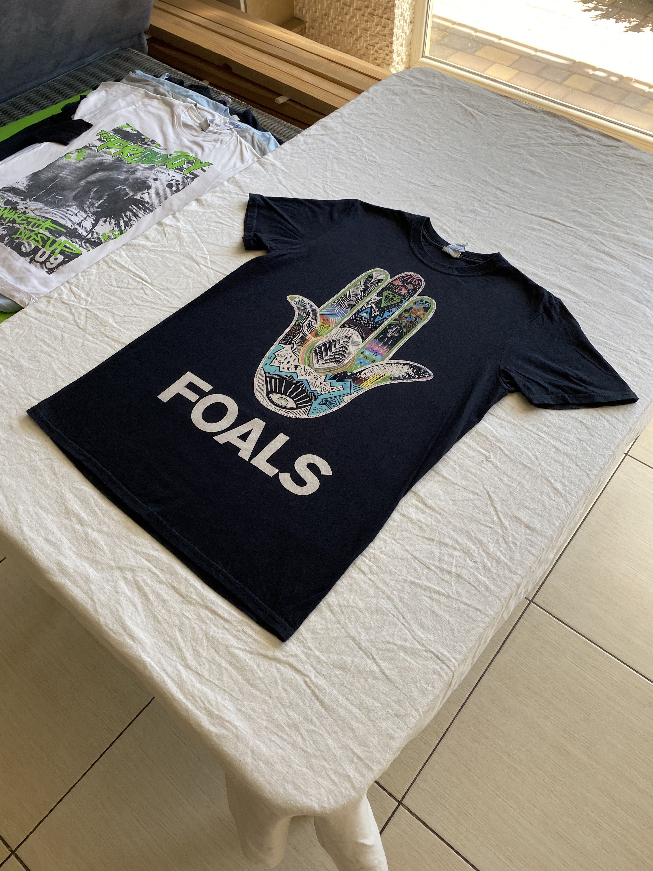 Band Tees Vintage 2000s Foals Hand Of God Rock Band T-shirt Size US M / EU 48-50 / 2 - 13 Thumbnail