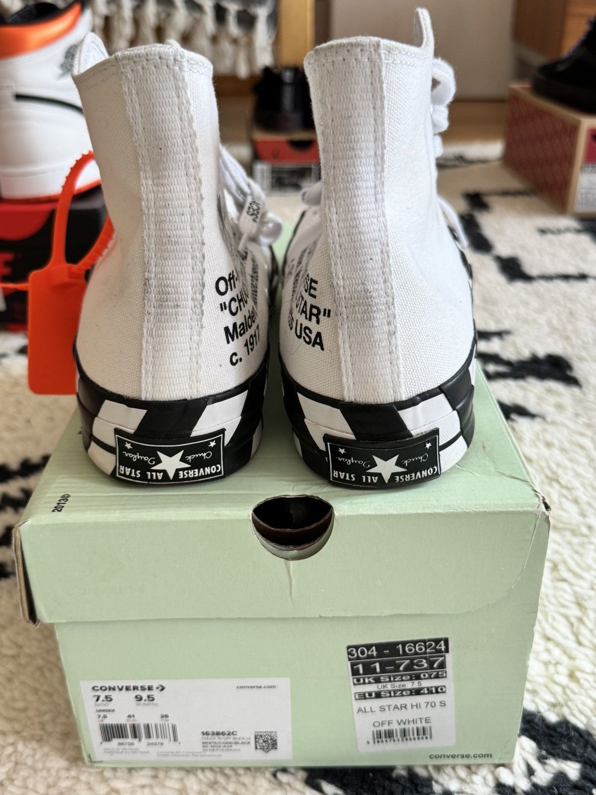 Converse × Off-White Off-White x Converse Chuck 70 Hi US7.5, EU 41 Size US 7.5 / EU 40-41 - 3 Thumbnail