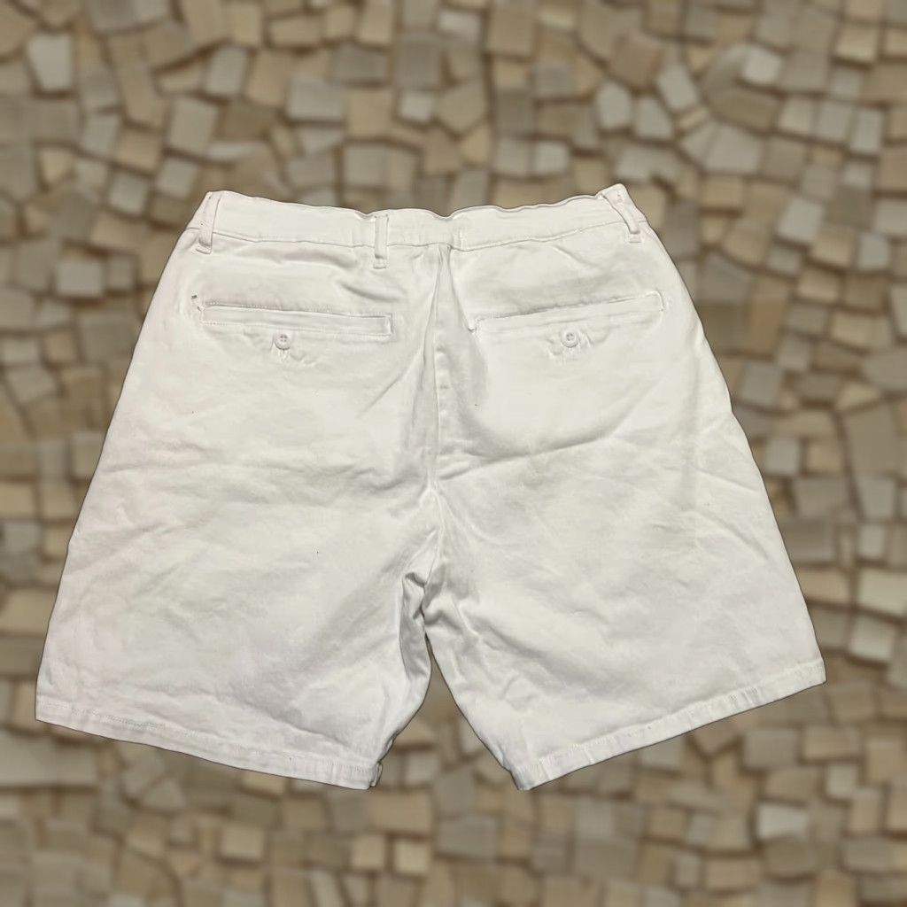 Vintage AND NOW THIS Shorts Men's 31 White Pockets Flat Front Casual Chino Regular Size US 31 - 1 Thumbnail