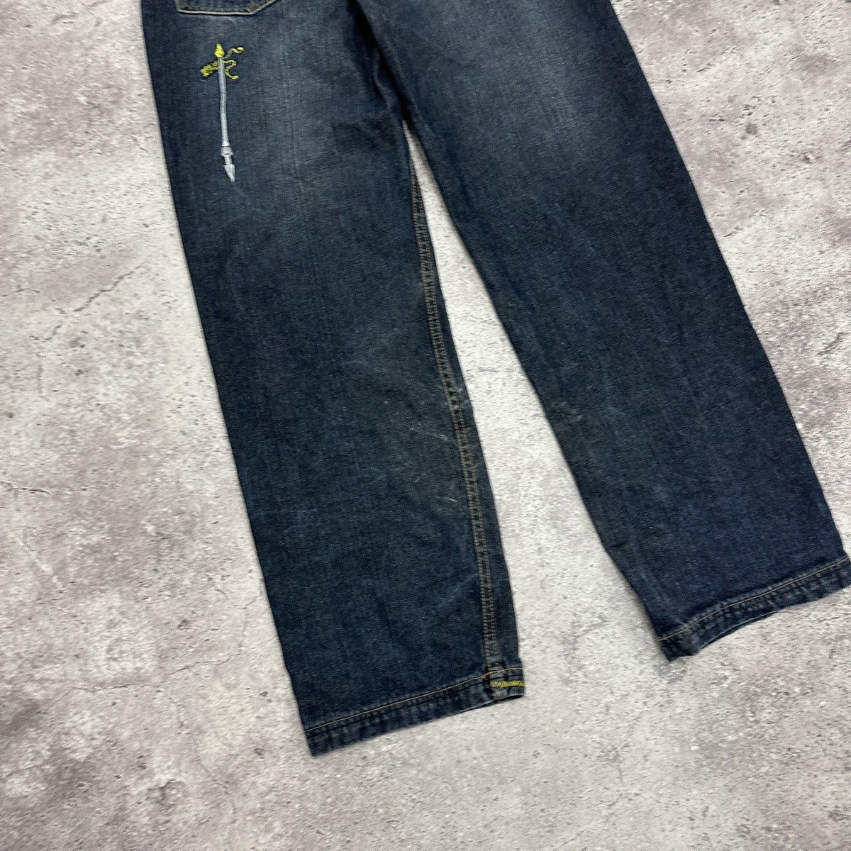 Japanese Brand Vintage 90s Crown Holder Embroidered rap jeans og y2k Size US 34 / EU 50 - 11 Thumbnail
