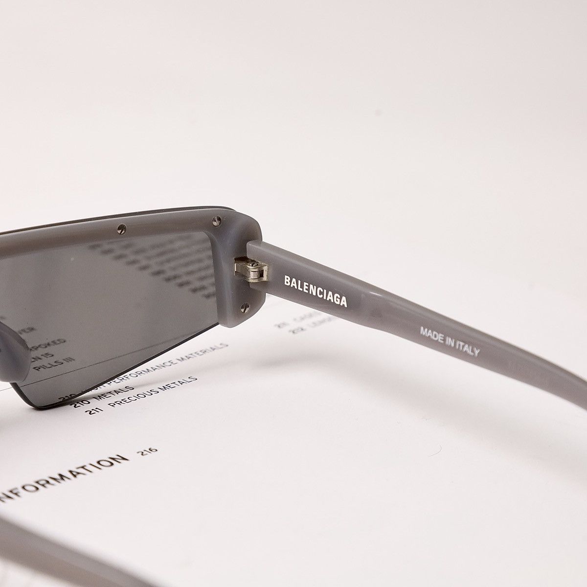 Balenciaga BALENCIAGA BB0003S SUNGLASSES Size ONE SIZE - 4 Thumbnail