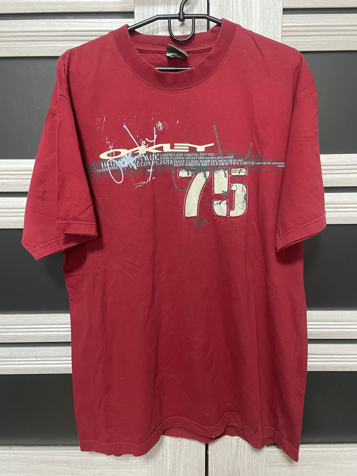 Oakley × Vintage Vintage 90s Oakley Art Logo T Shirt Outdoor Y2K Size US XL / EU 56 / 4 - 1 Thumbnail