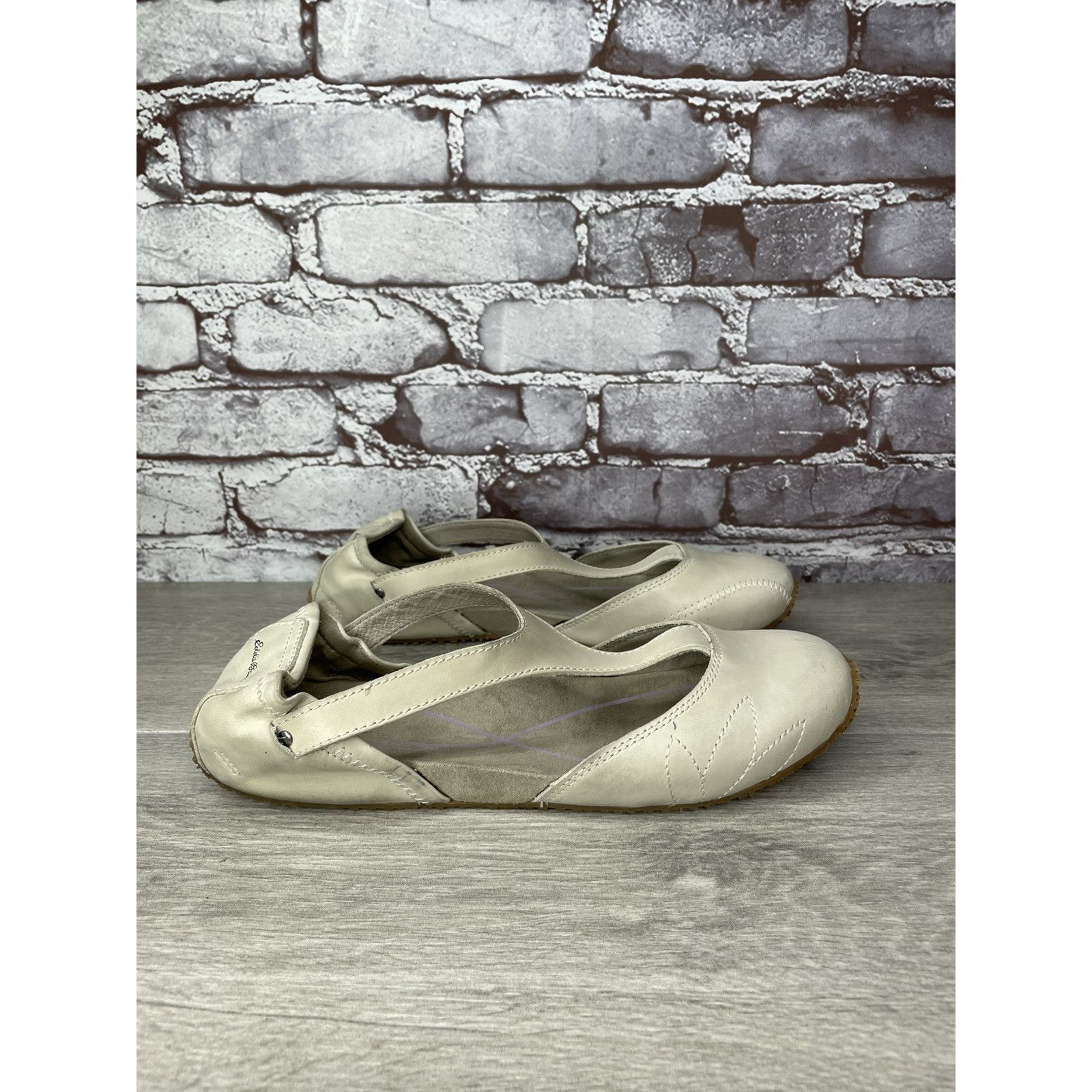 Eddie Bauer Eddie Bauer Beige Ivory Leather Closed Clogs Athletic Shoes Size US 10 / IT 40 - 3 Thumbnail