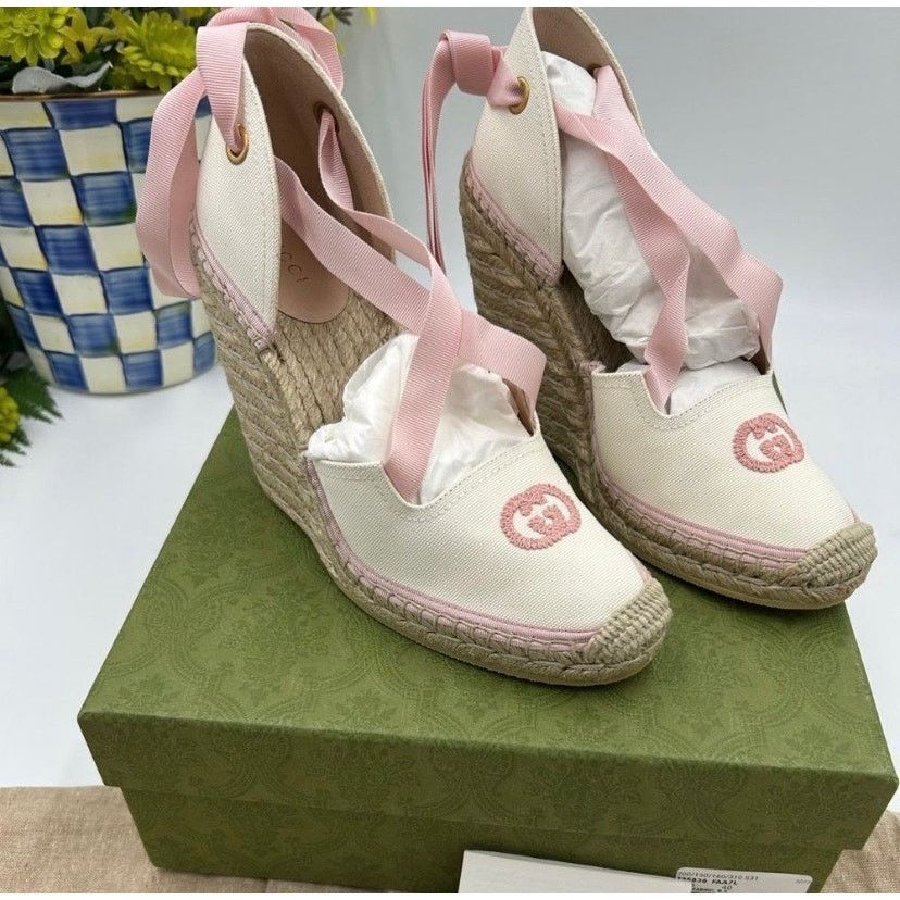 Gucci Women’s Gucci canvas GG wedge espadrilles size 40 Size US 10 / IT 40 - 1 Thumbnail