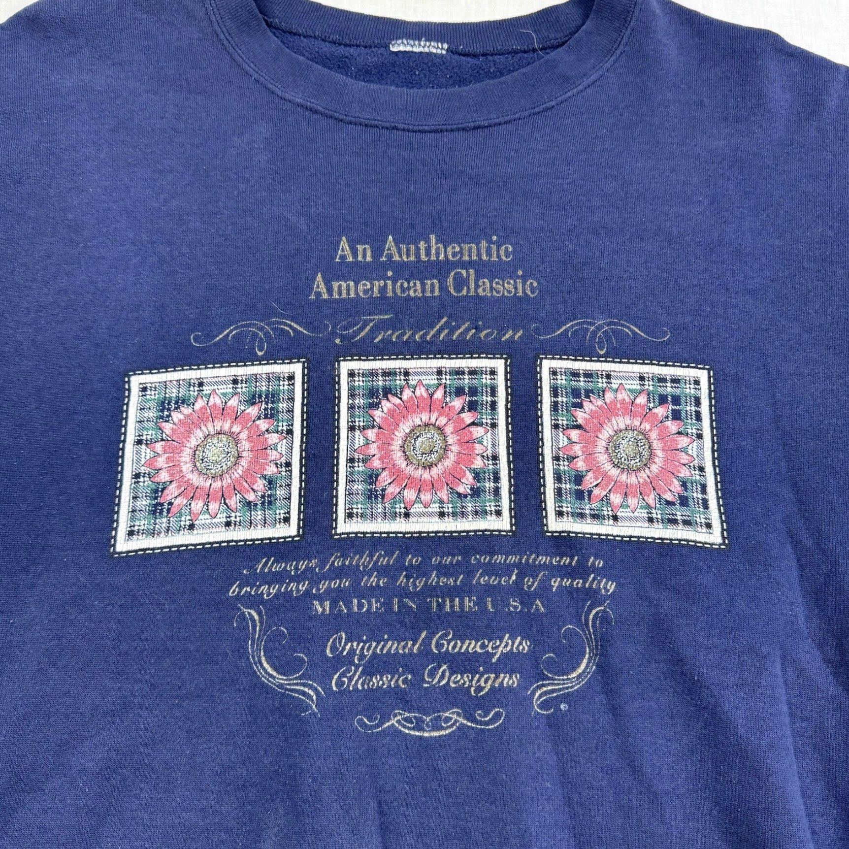 Vintage VINTAGE American Classic Sweatshirt Men XL Blue Flower 90s Pullover Crew Neck Long Sleeve Size US XL / EU 56 / 4 - 2 Thumbnail