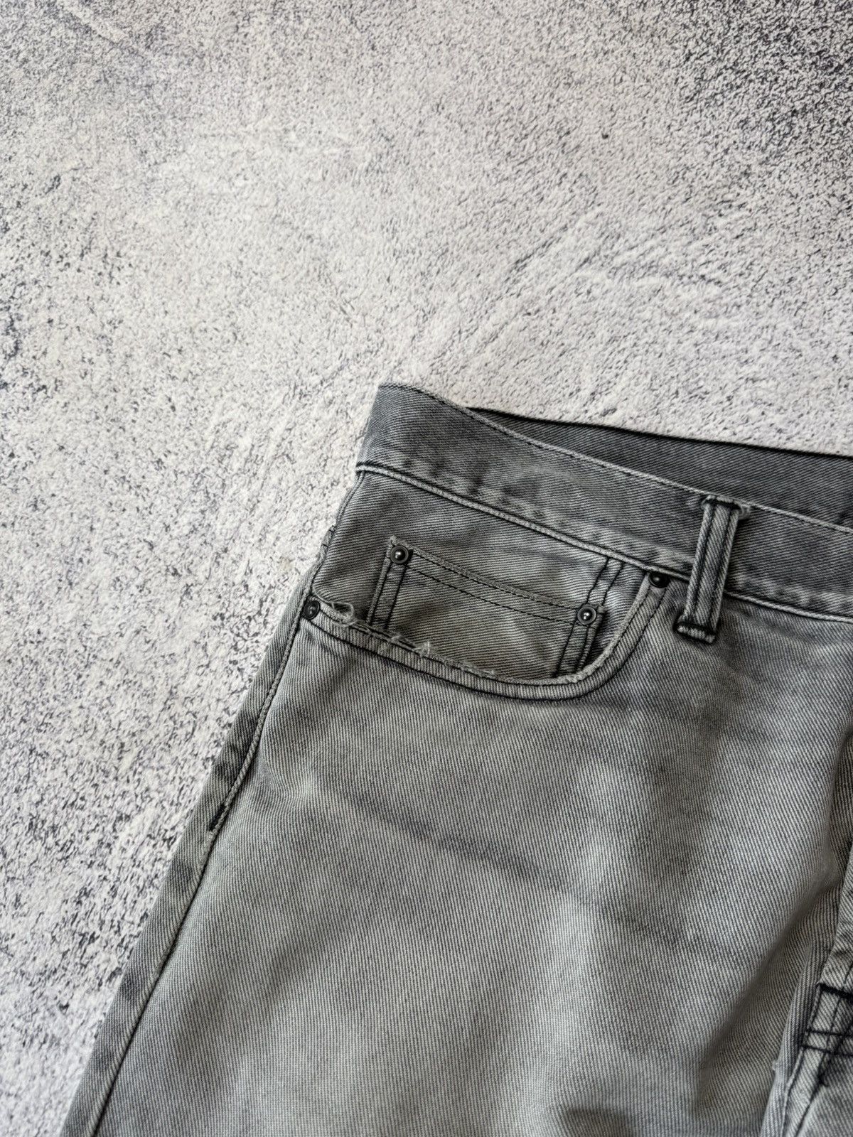 Carhartt Vintage Carhartt Wip Distressed Jeans Y2K Size US 34 / EU 50 - 19 Thumbnail