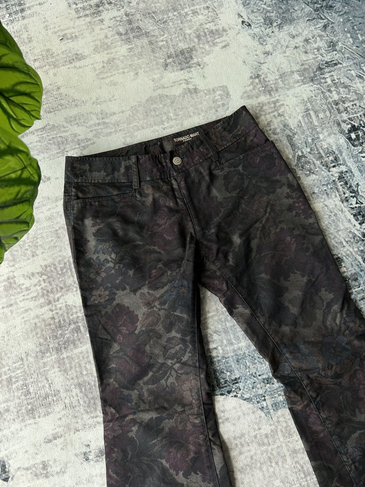 Tornado Mart Tornado Mart Flower Flared Pants Size US 27 - 4 Thumbnail