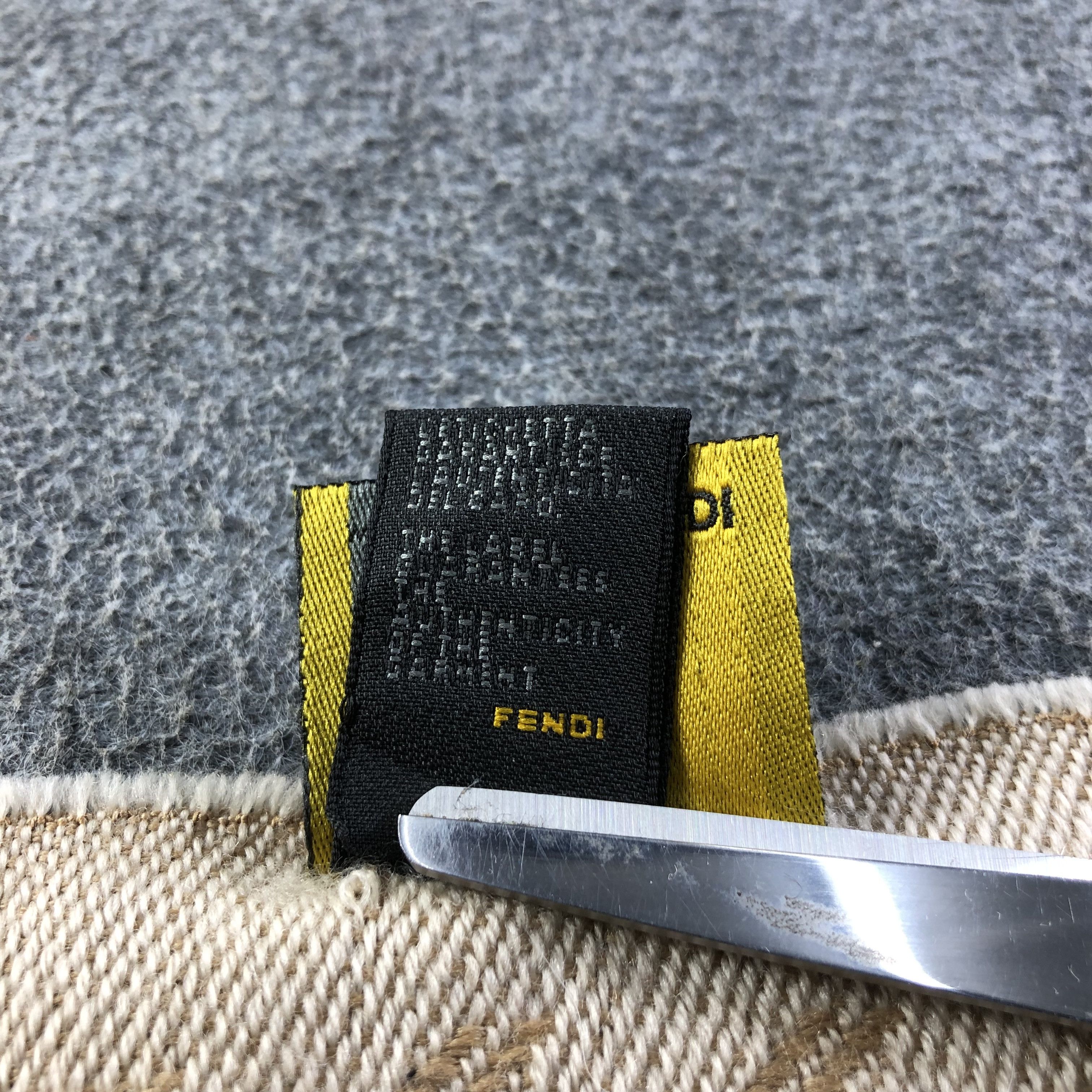 Fendi Fendi FF Monogram Wool Scarf Muffler V1729 Size ONE SIZE - 9 Thumbnail