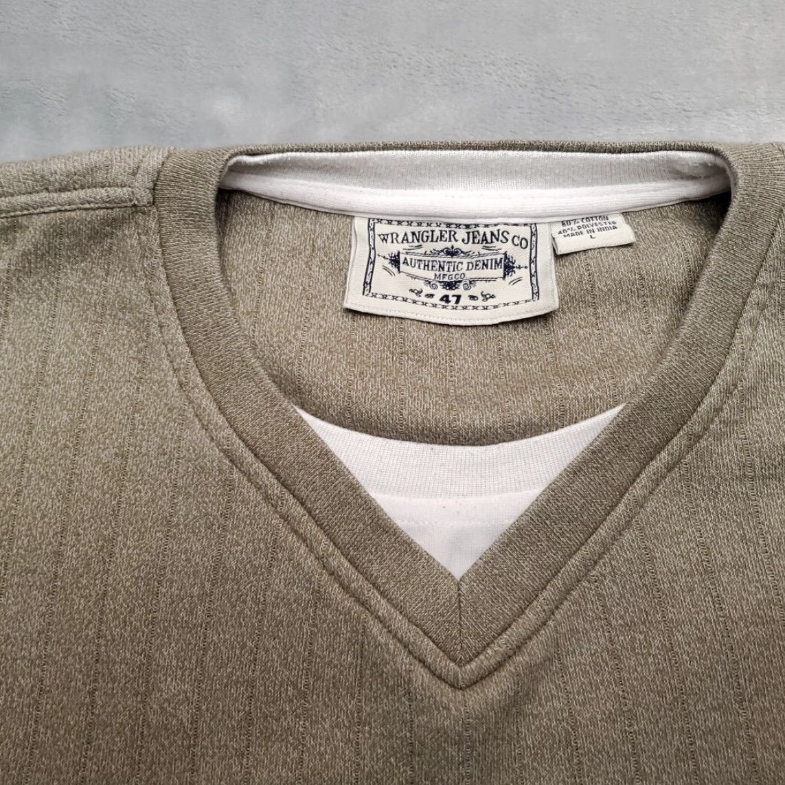 Wrangler VINTAGE Wrangler Shirt Mens Large Green Rib 47 Retro V-Neck Sweater 90s Y2K casual Mens Size US L / EU 52-54 / 3 - 3 Thumbnail