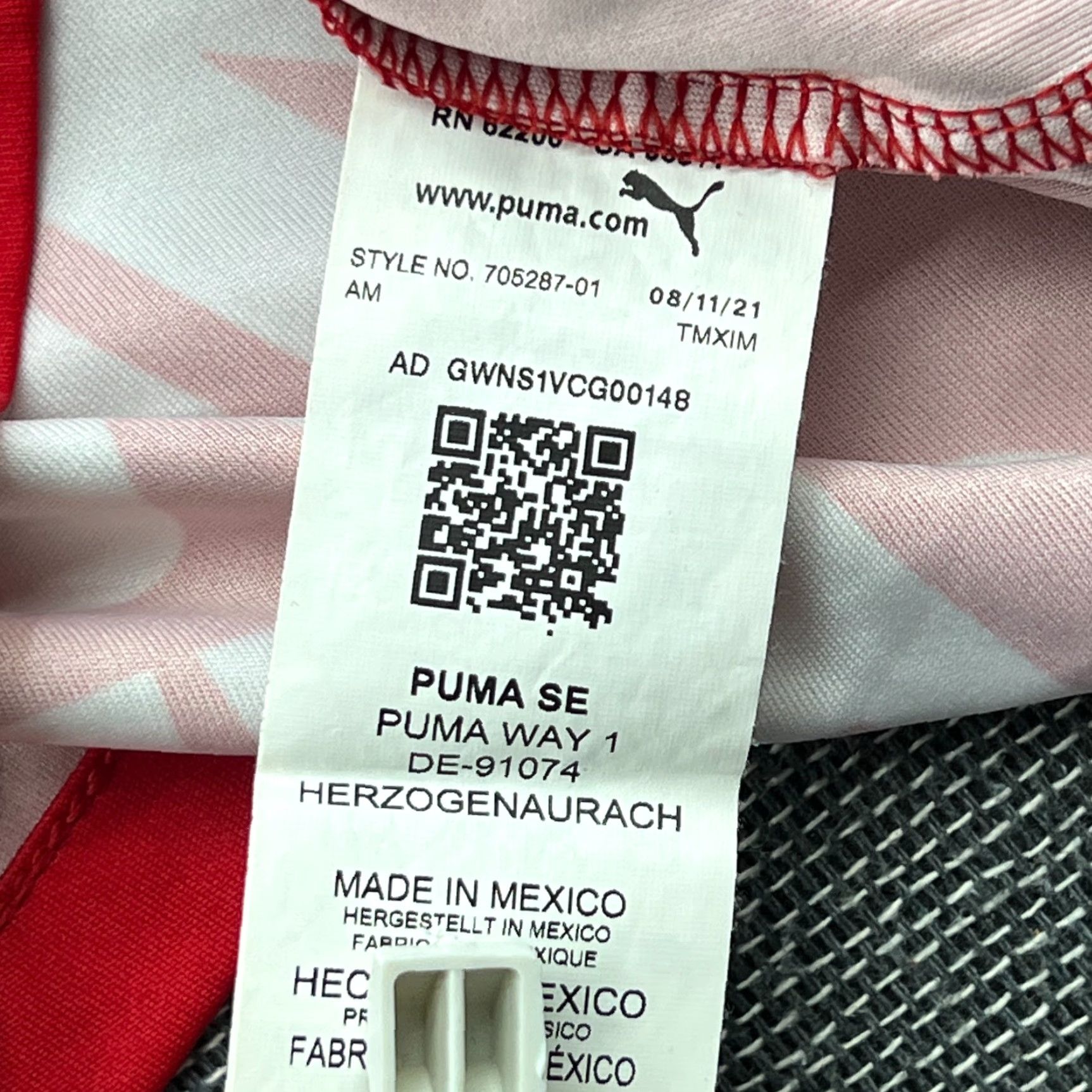 Puma PUMA Chivas Guadalajara 2021 2022 Third Football Jersey Mens Small Shirt Soccer Size US S / EU 44-46 / 1 - 5 Thumbnail