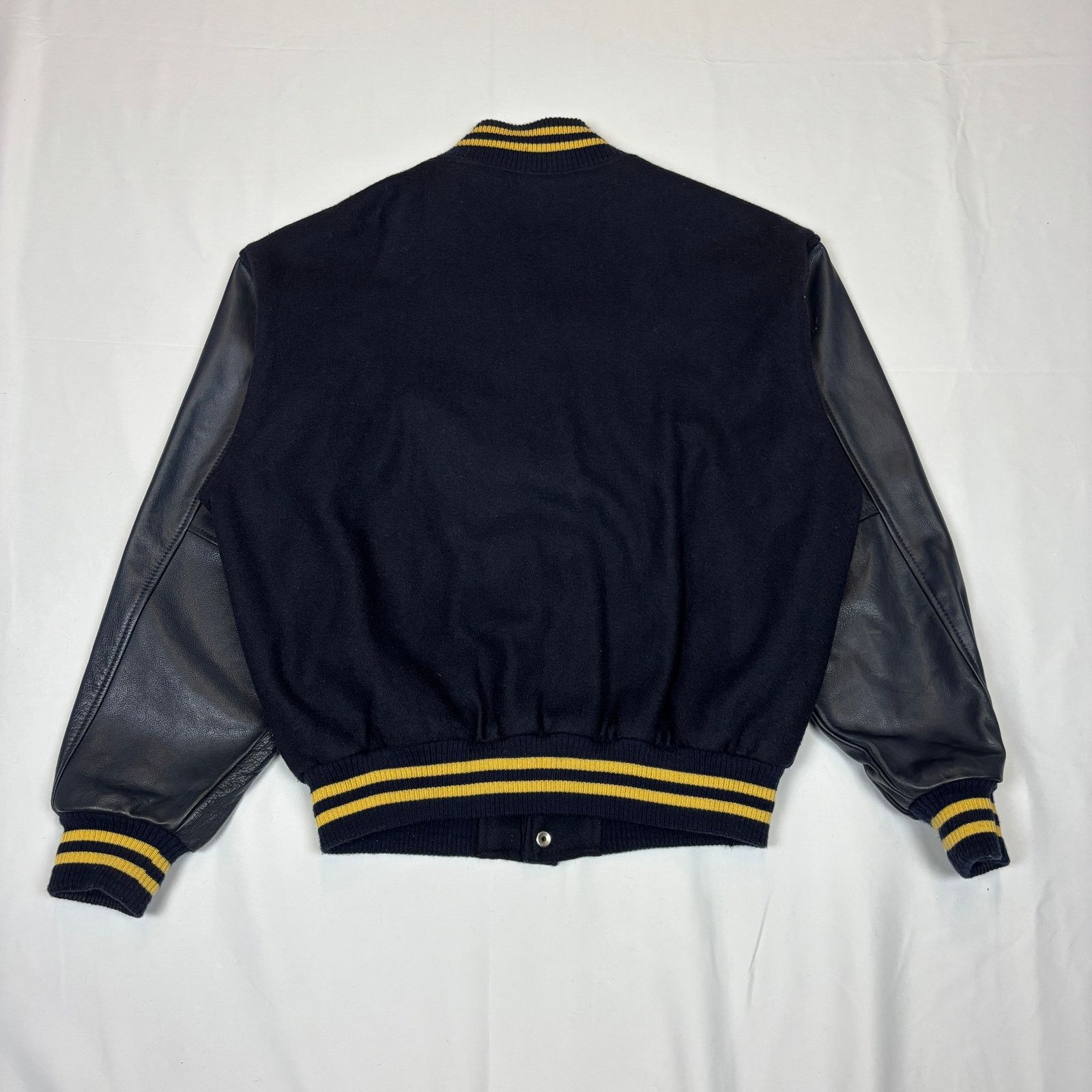 Warner Bros Vintage 90s Warner Brothers Varsity Letterman Leather Jacket Size US M / EU 48-50 / 2 - 3 Thumbnail