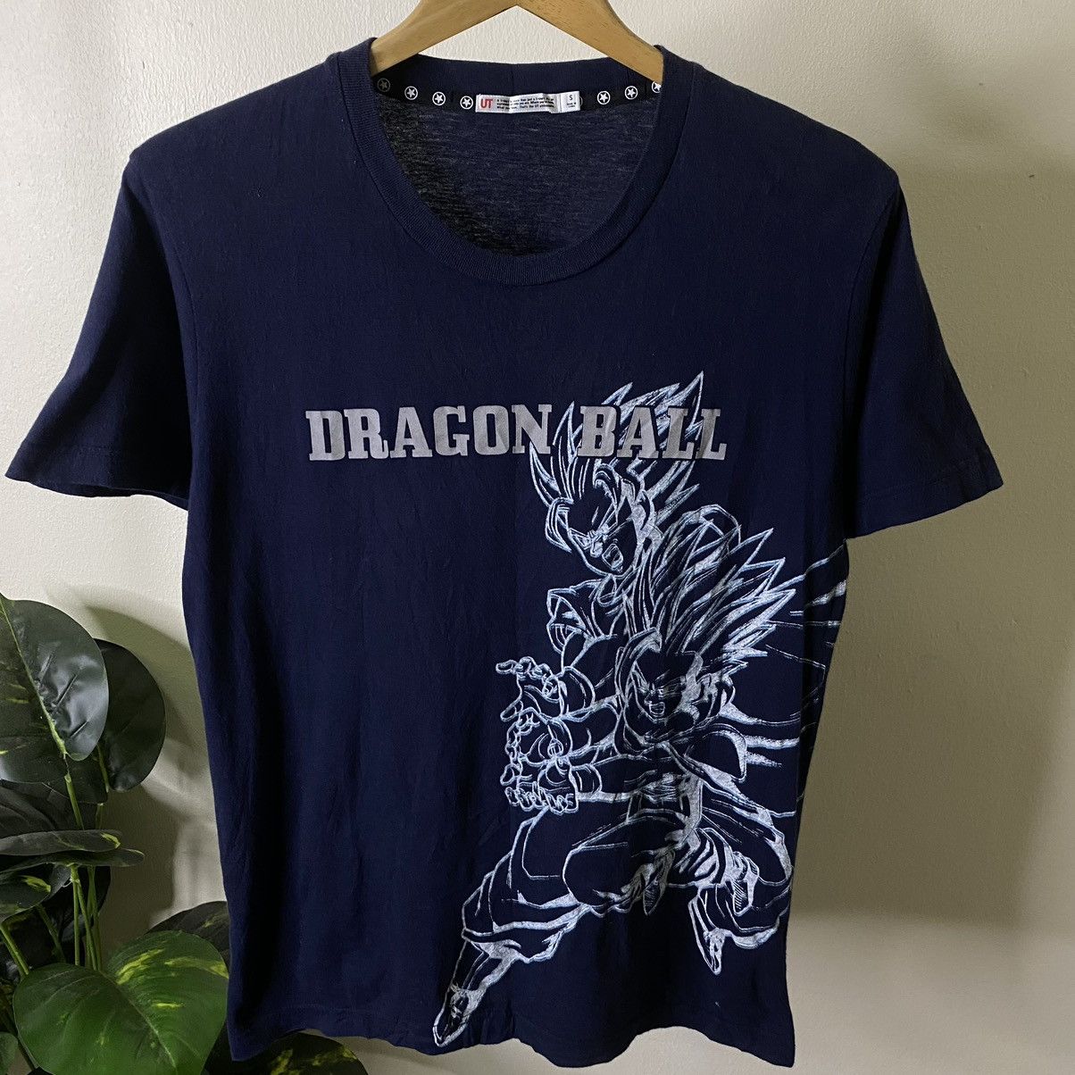 Anime Uniqlo UT x Dragon Ball Super Saiyan Japanese Manga Series T Size US S / EU 44-46 / 1 - 2 Thumbnail