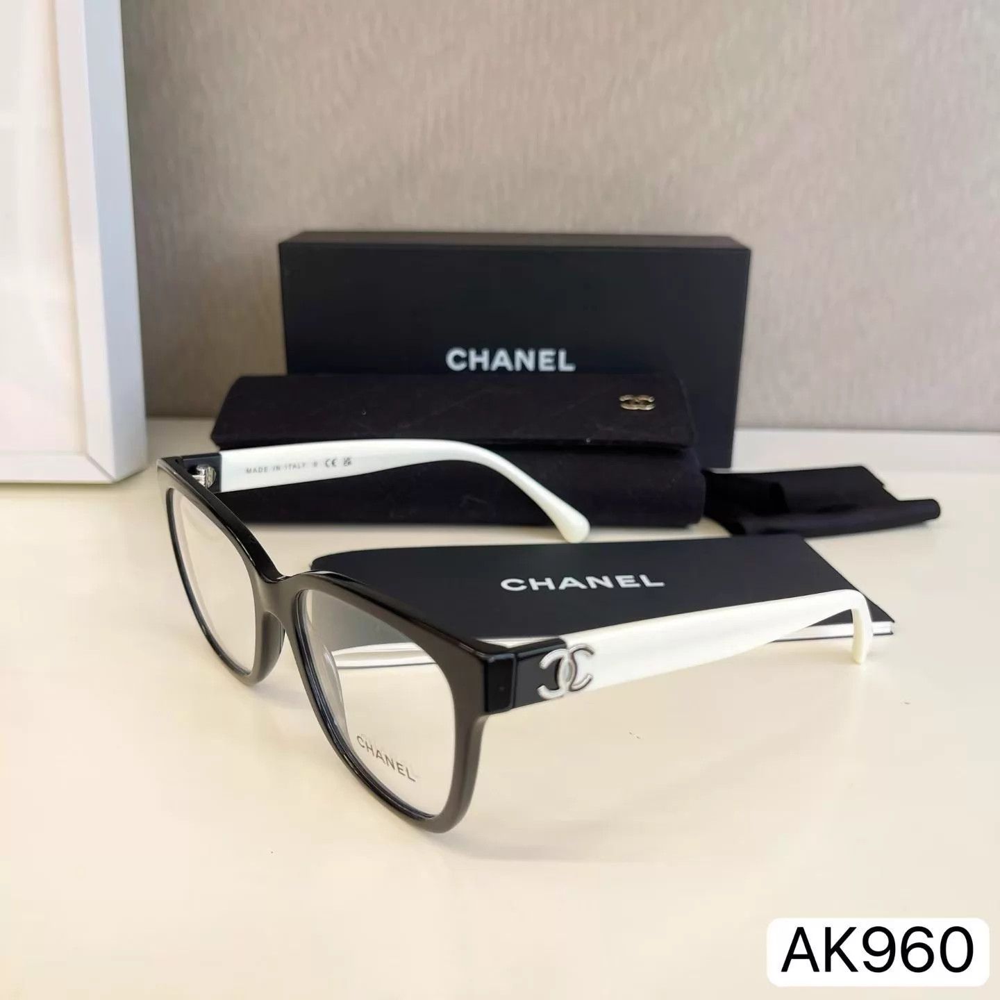 Chanel Chanel AK960 Black & White Panda Flat Lens Glasses Size ONE SIZE - 3 Thumbnail