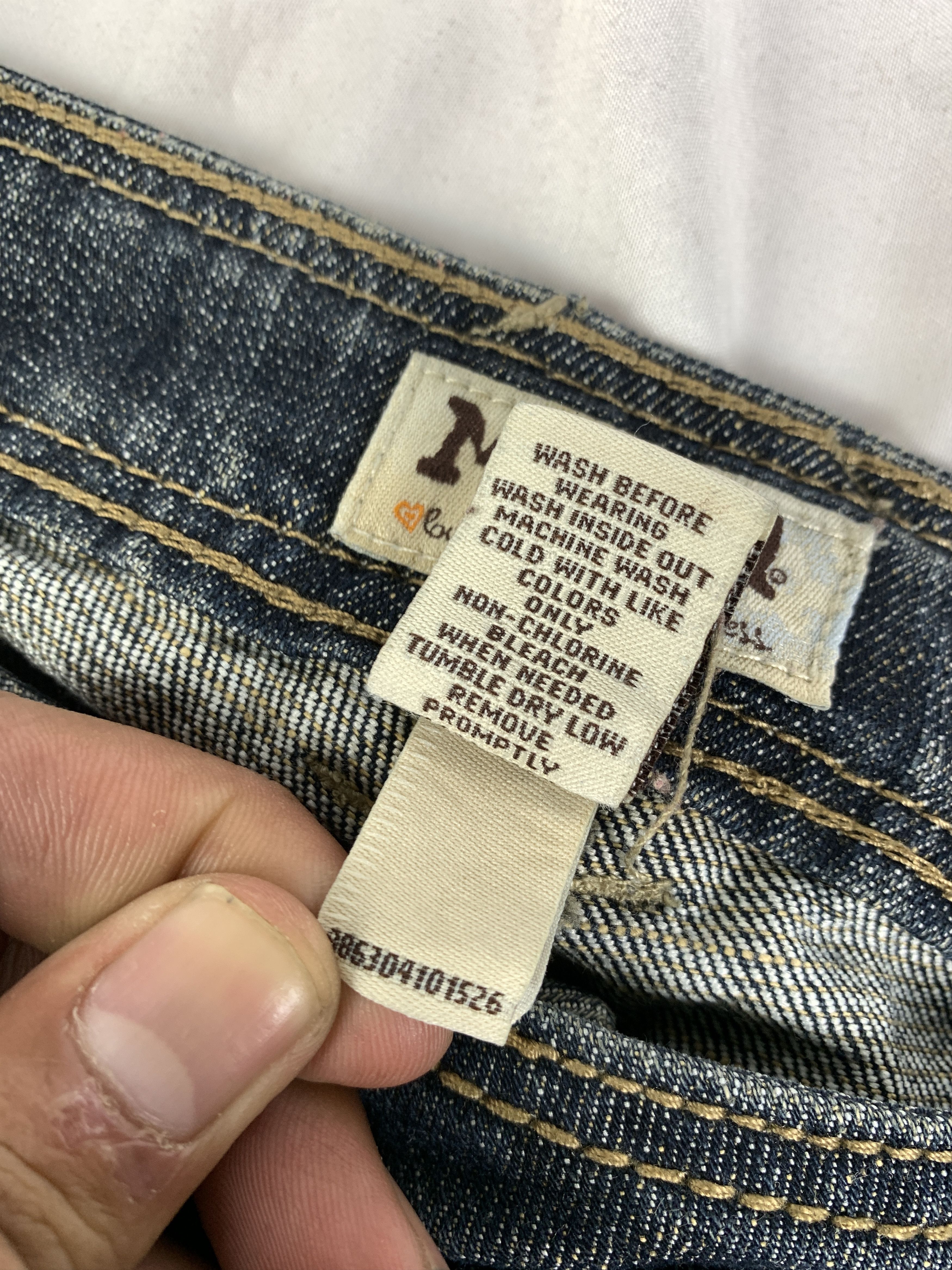 Japanese Brand 2000s Mudd Dark Blue Lowrise Flared Jeans (30) Size 30" / US 8 / IT 44 - 9 Thumbnail
