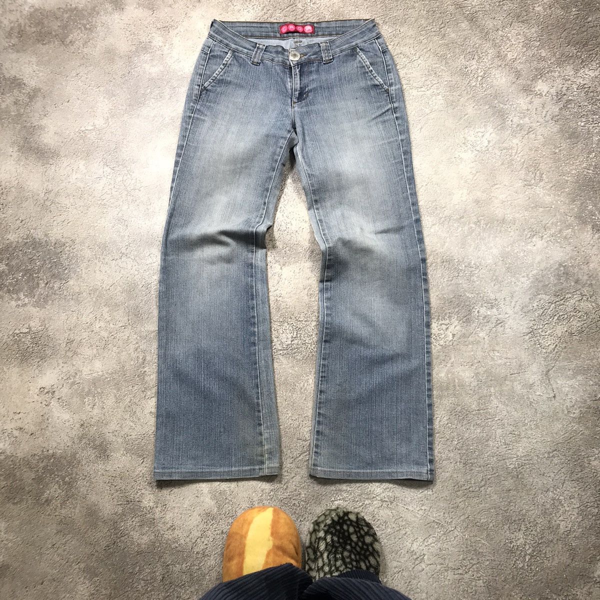 Vintage Vintage Y2K Baggy Distressed Flared Jeans Skate Grunge 28 Size 28" / US 6 / IT 42 - 1 Thumbnail