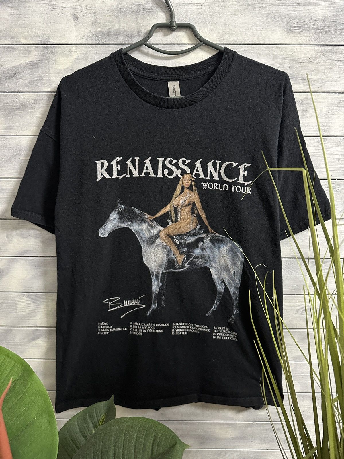Band Tees Rare T-Shirt Beyonce Renaissance World Tour Size US XL / EU 56 / 4 - 1 Thumbnail