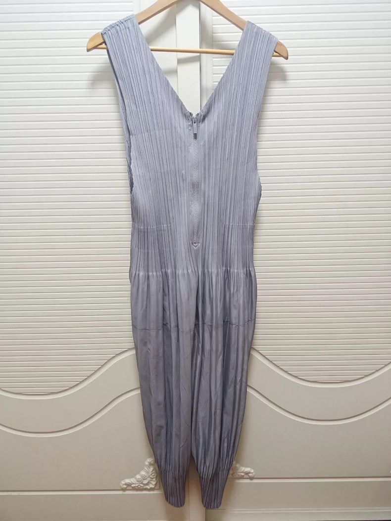 Issey Miyake size:3 Light grey puff pants