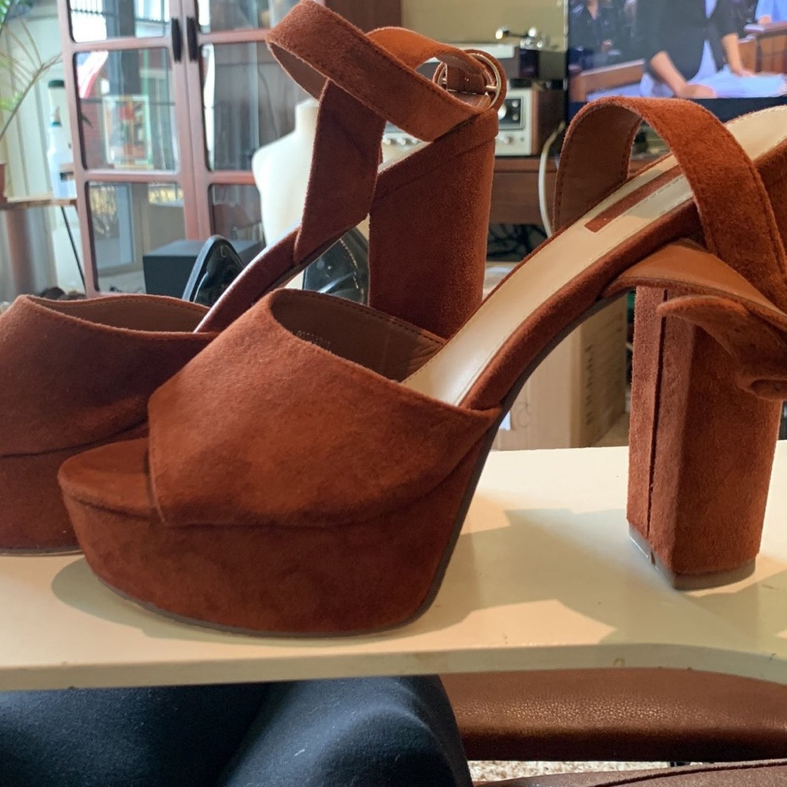 Vintage 70’s platform rust brown vegan faux suede sandals Size US 10 / IT 40 - 1 Thumbnail