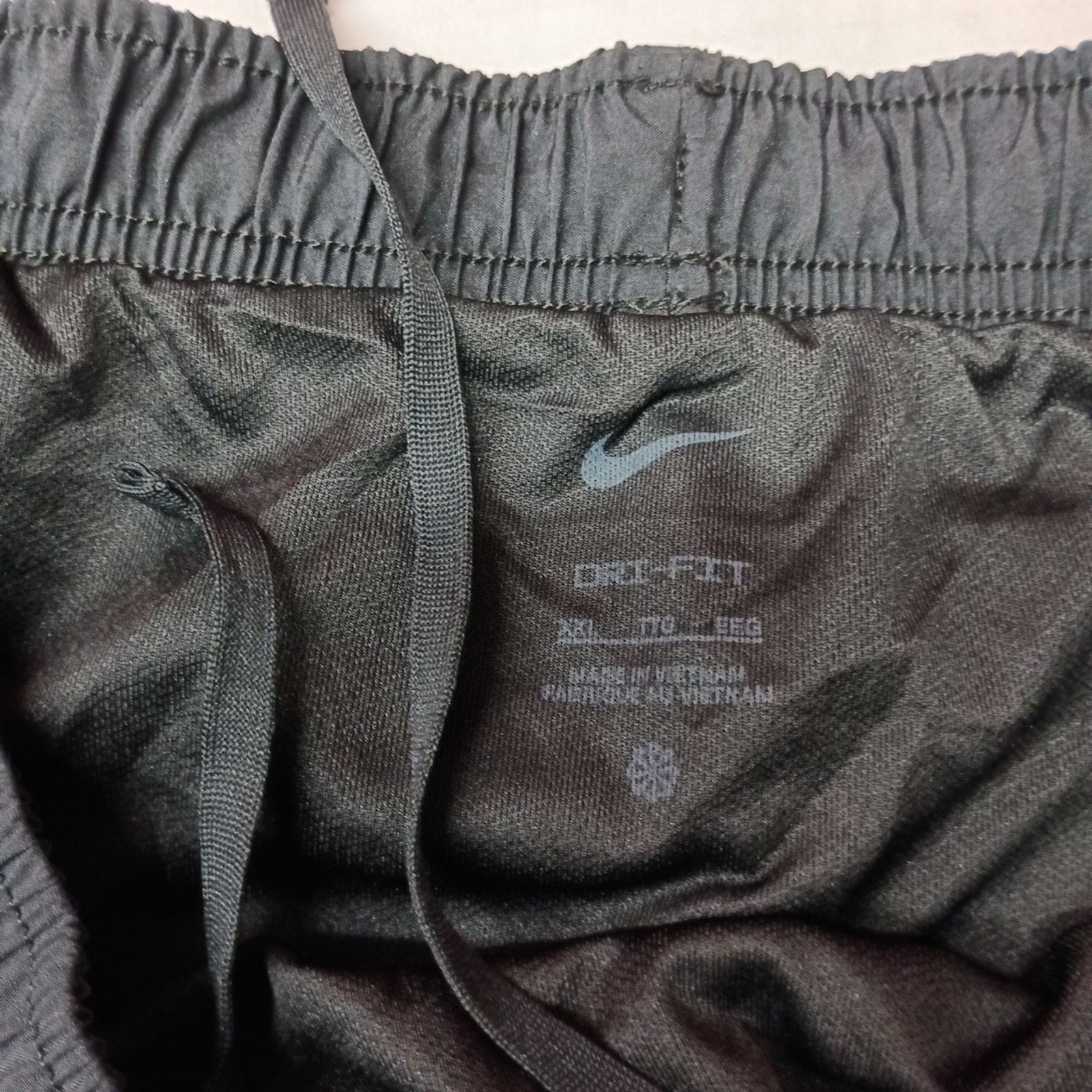 Nike Nike Shorts Women’s 2XL Black Dri Fit Running Athletic Line Size 36" / US 14 / IT 50 - 3 Thumbnail