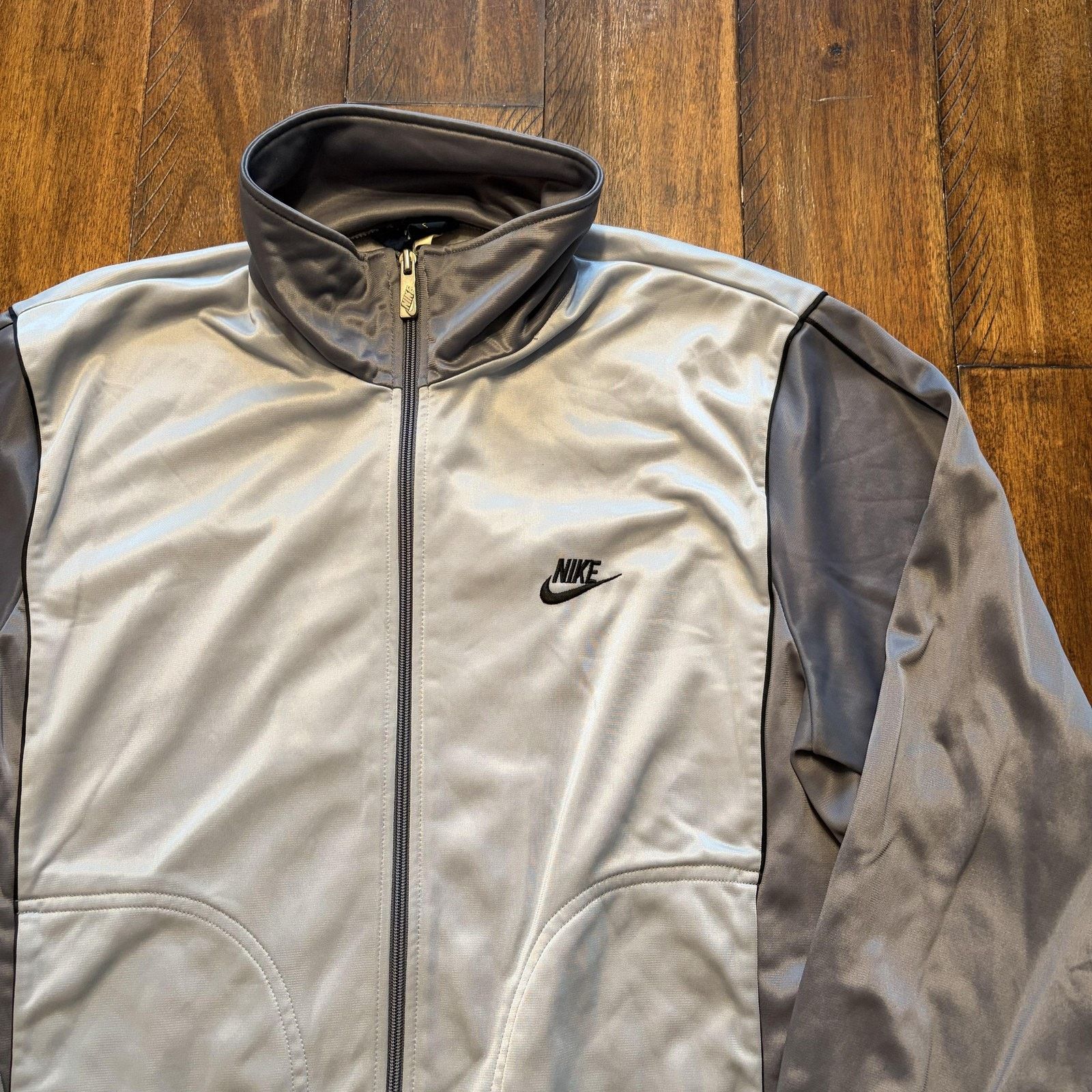 Nike Vtg Nike Track Jacket Mens L Full Zip Made Japan 80s Size US L / EU 52-54 / 3 - 3 Thumbnail