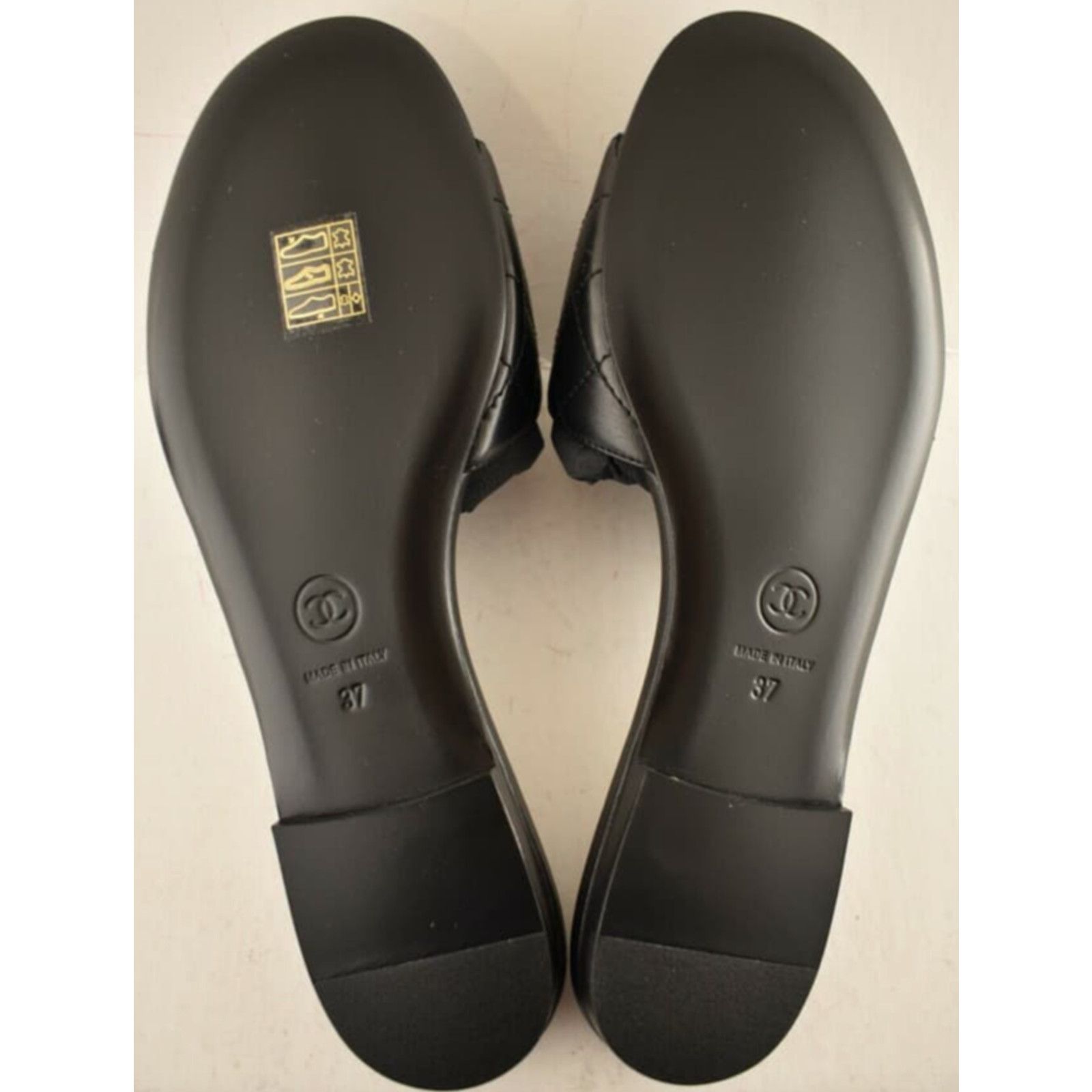Chanel Chanel REV Black Turnlock Quilted Gold CC Logo Mules Slide Size US 7 / IT 37 - 12 Thumbnail