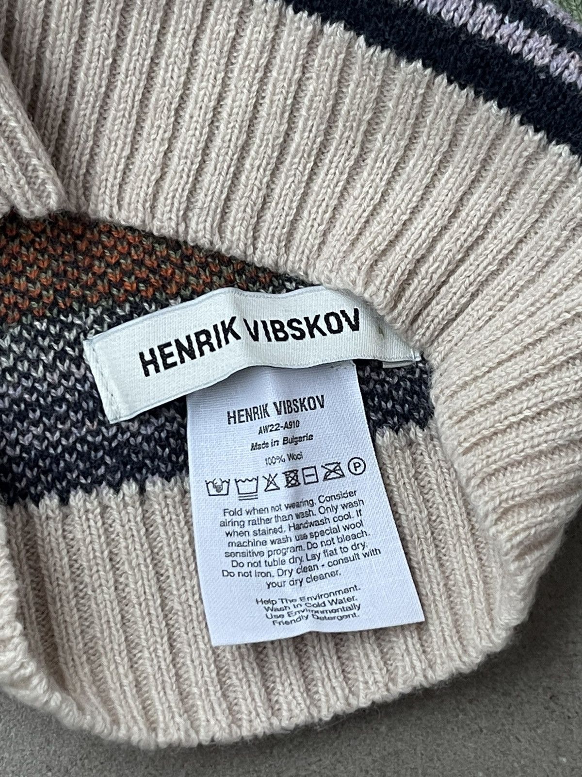 Henrik Vibskov !DS! AW22 Henrik Vibskov Abstract Space Balaclava Size ONE SIZE - 10 Thumbnail