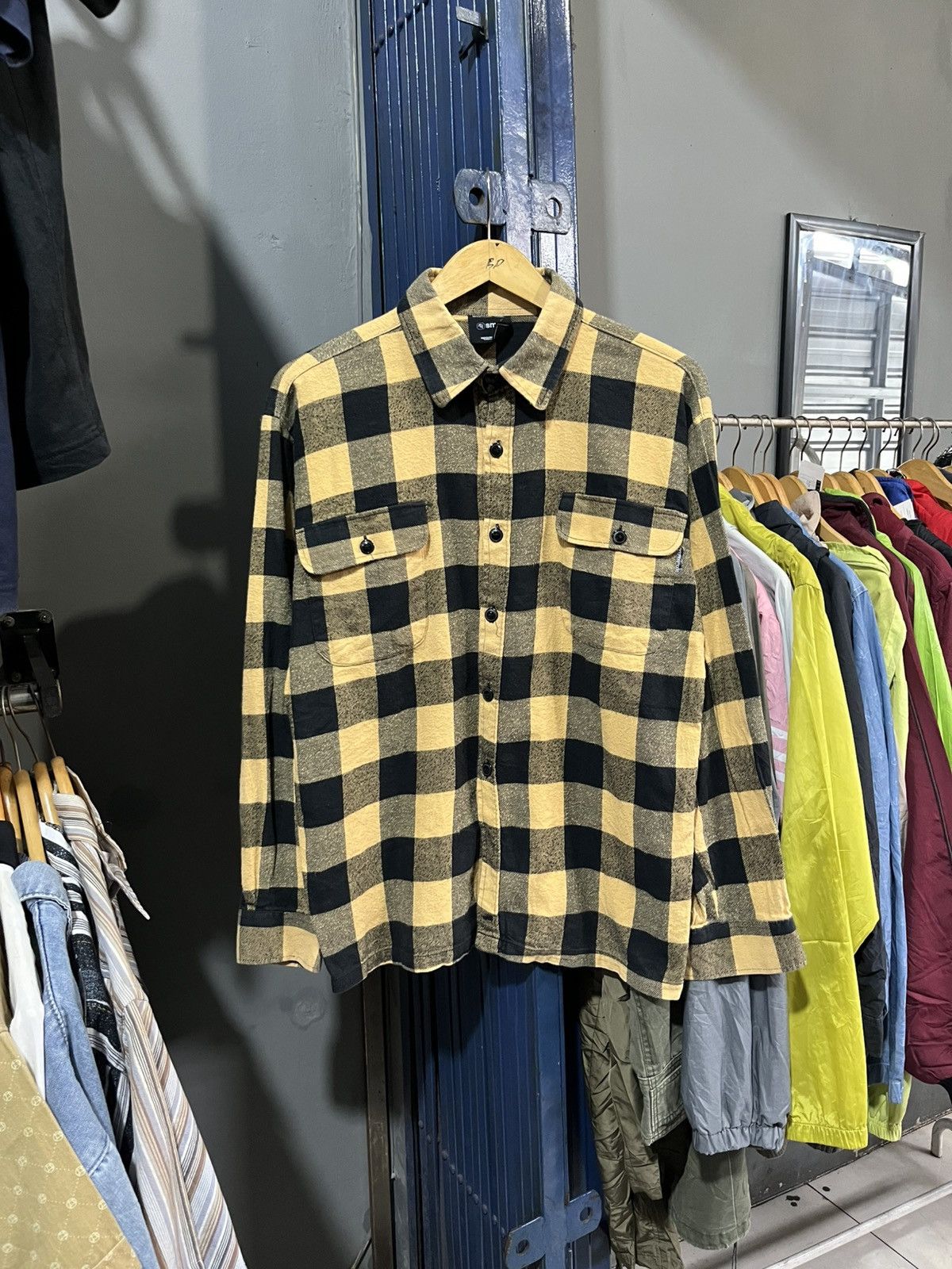 Neighborhood neighborhood flannel long sleeve checkered Size US M / EU 48-50 / 2 - 1 Thumbnail
