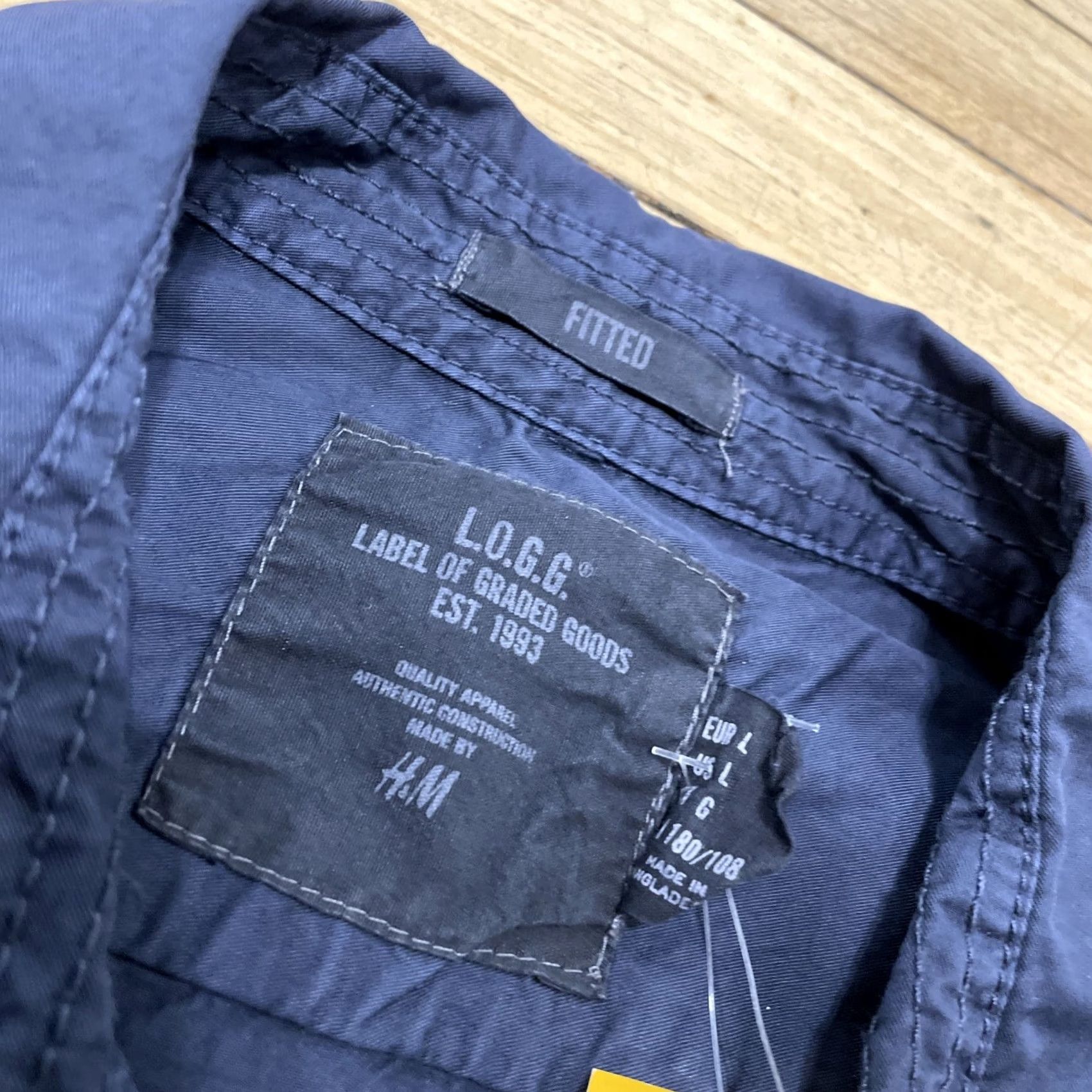H&M H&M L.o.g.g. Button Up shirt New Men L Fitted Military Navy Blue Long Sleeve Shirt Men's Button-Up Navy Blue 30 Size US M / EU 48-50 / 2 - 4 Thumbnail