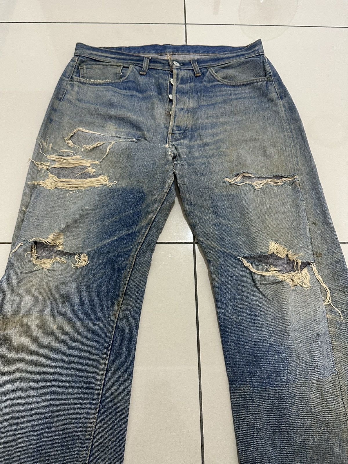Levi's Vintage Clothing VTG 70’s Levi’s 501 Rindem Small e Jeans Button No6 Trash Size US 32 / EU 48 - 4 Thumbnail