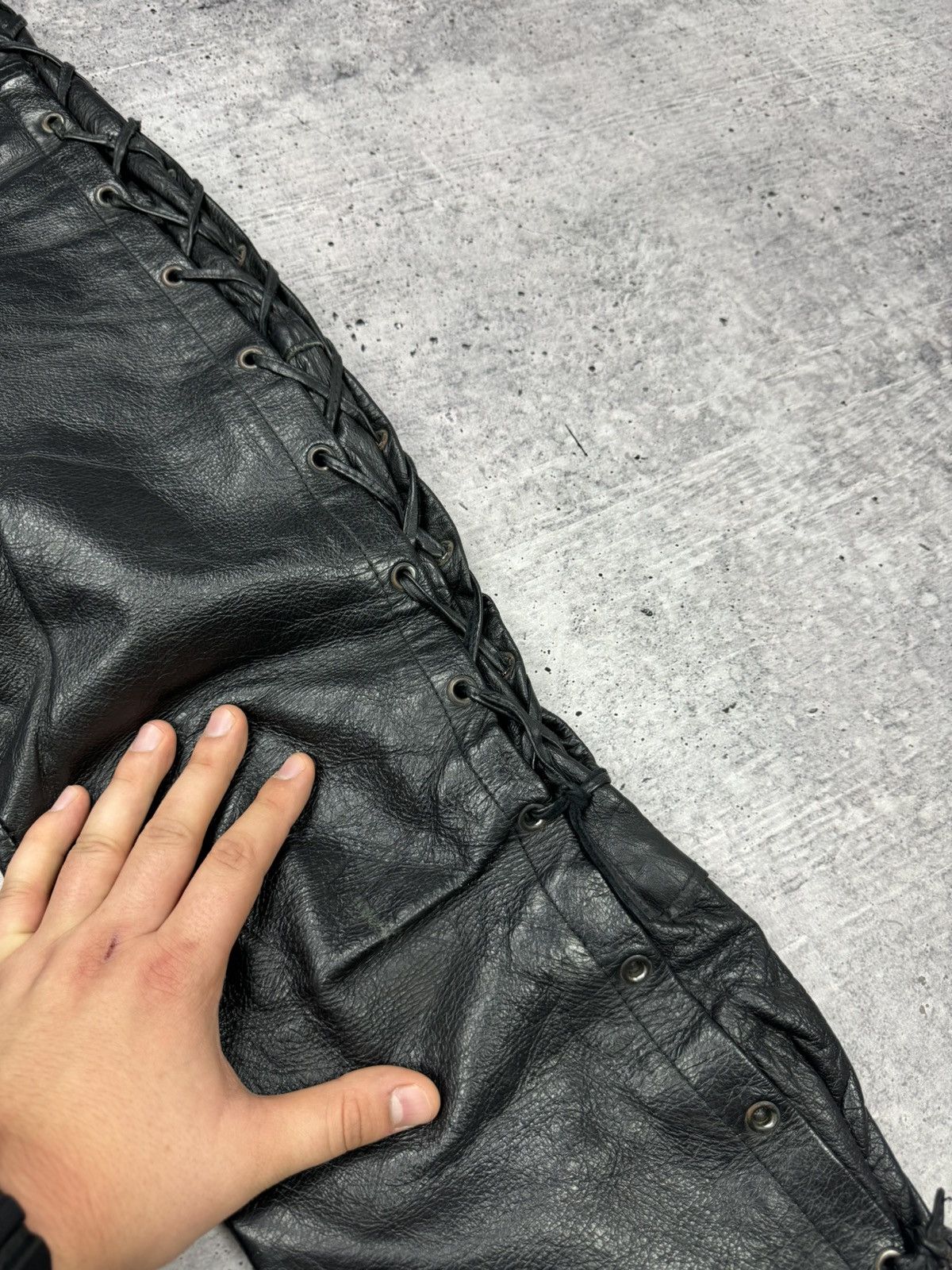 Genuine Leather × Vintage Vintage 90’s Y2K Style Casual Cowboy Genuine Leather Pants Size US 28 / EU 44 - 10 Thumbnail