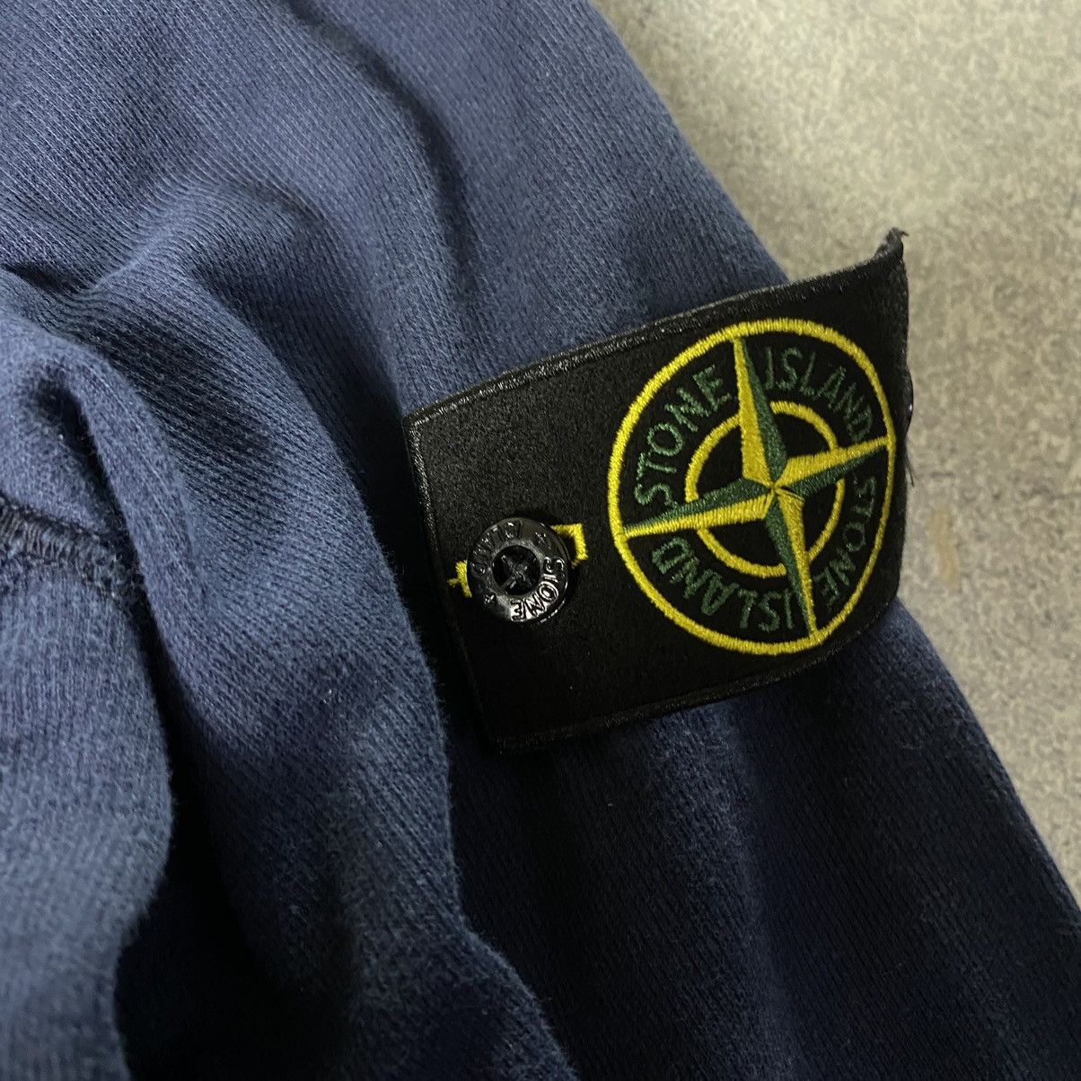 Stone Island Vintage Stone Island Sweatshirt Size US L / EU 52-54 / 3 - 5 Thumbnail