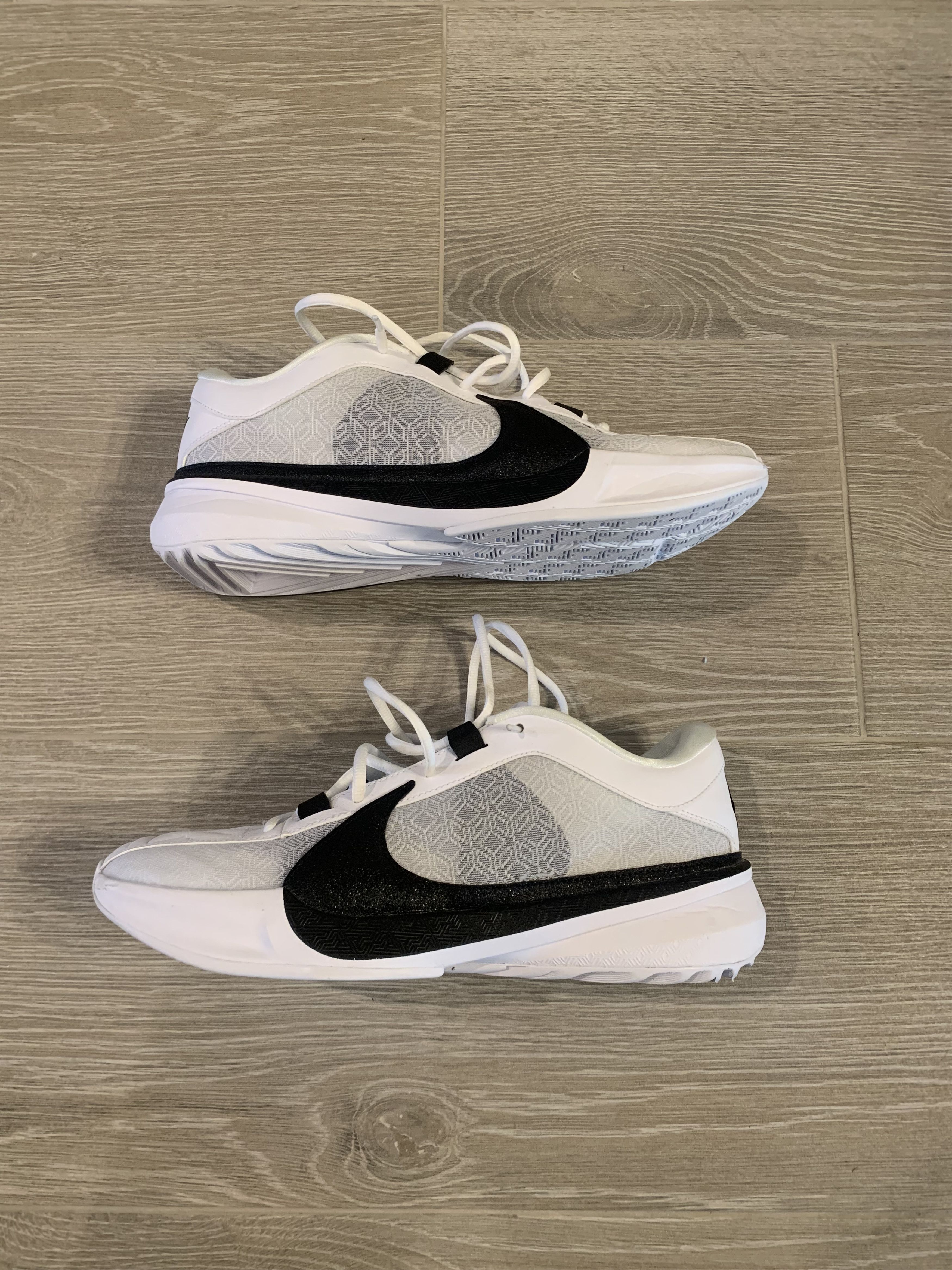 Nike Freak 5 'White Black' Size US 11.5 / EU 44-45 - 1 Thumbnail